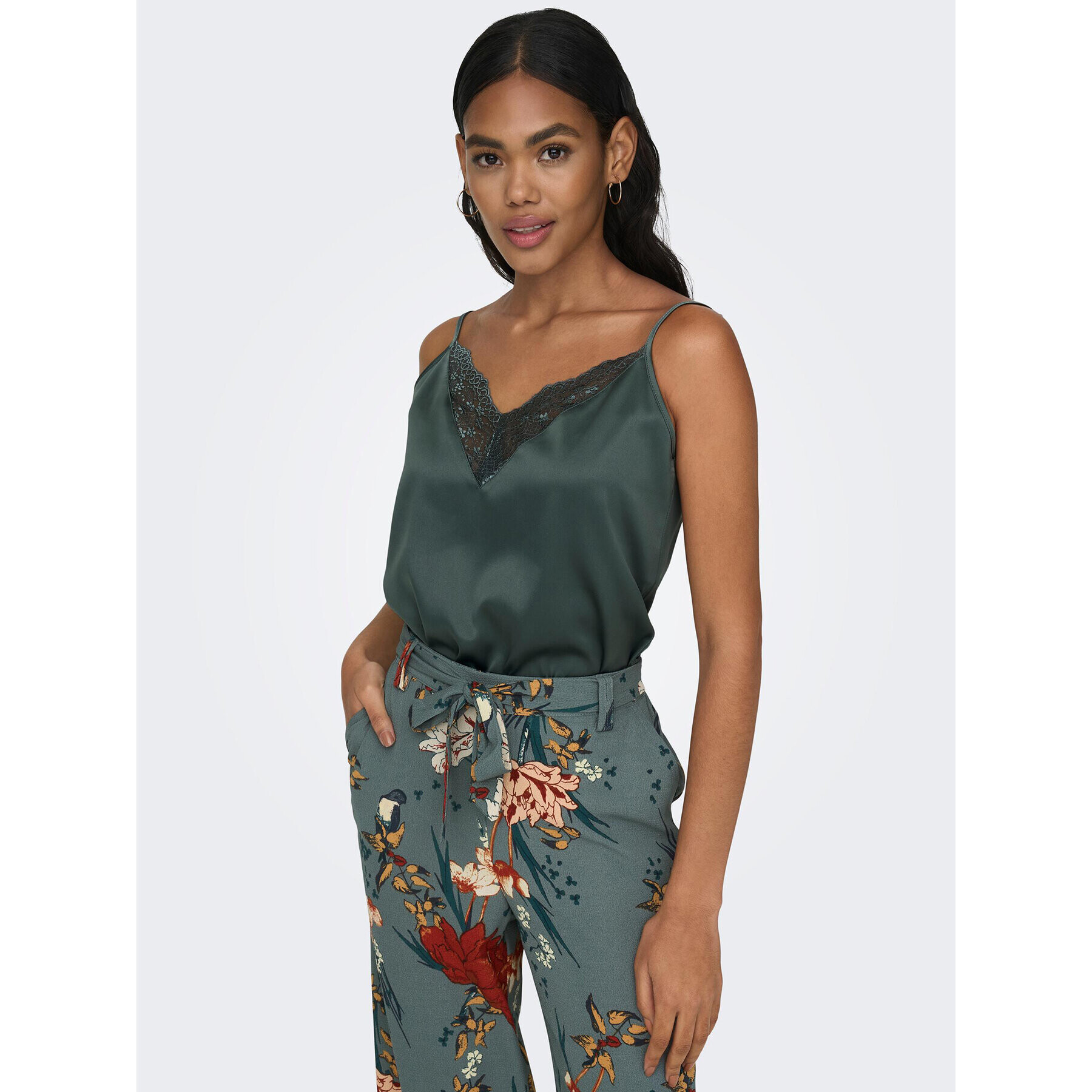 ONLY топ 15287104 Зелен Regular Fit - Pepit.bg