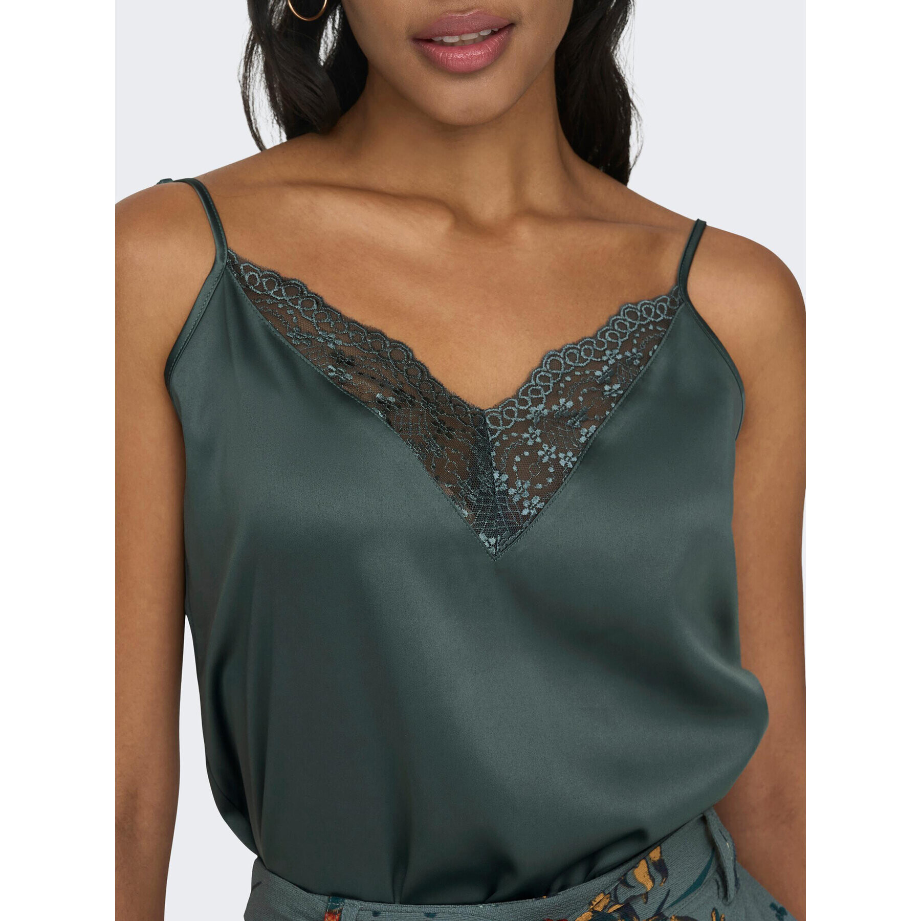 ONLY топ 15287104 Зелен Regular Fit - Pepit.bg