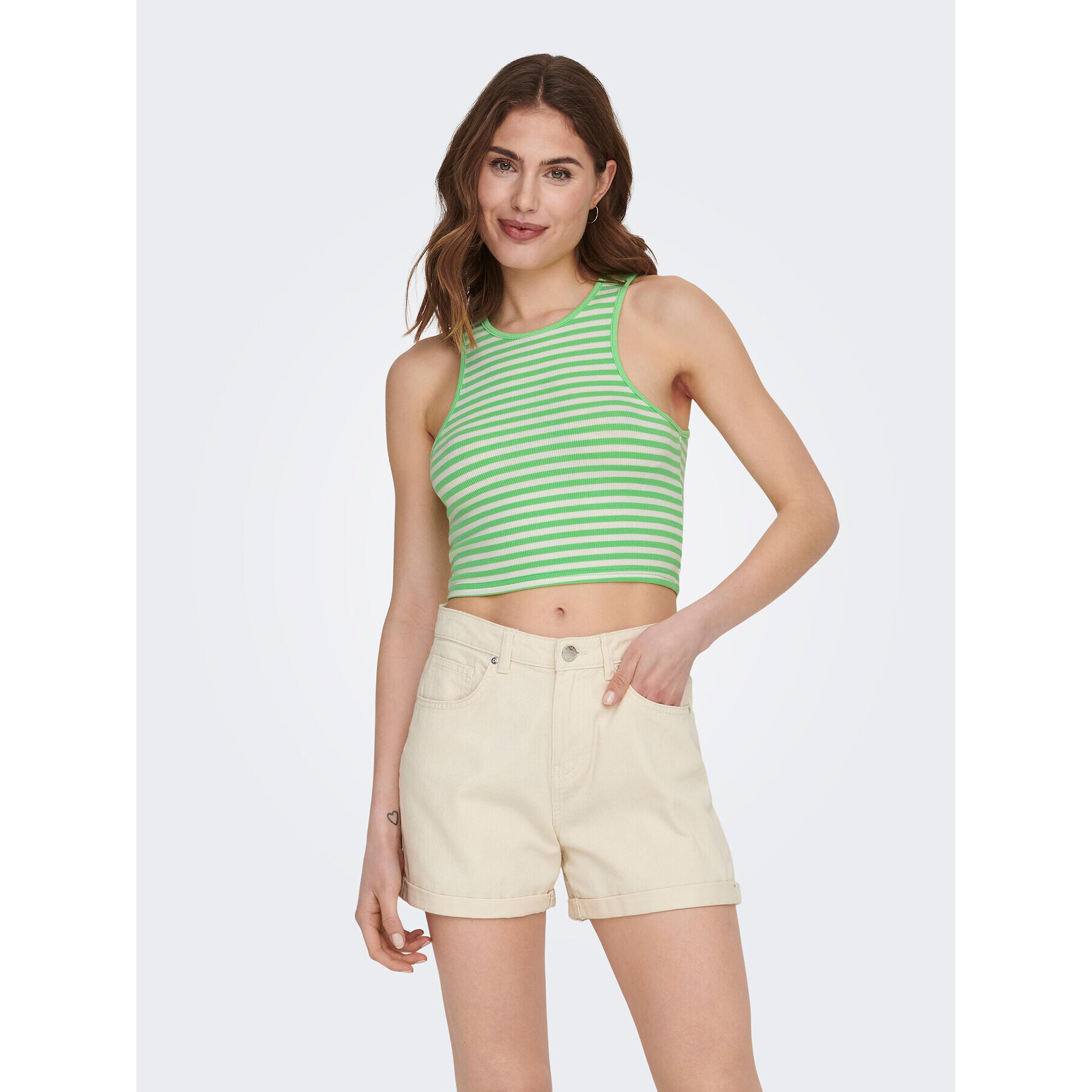 ONLY топ 15289846 Зелен Cropped Fit - Pepit.bg