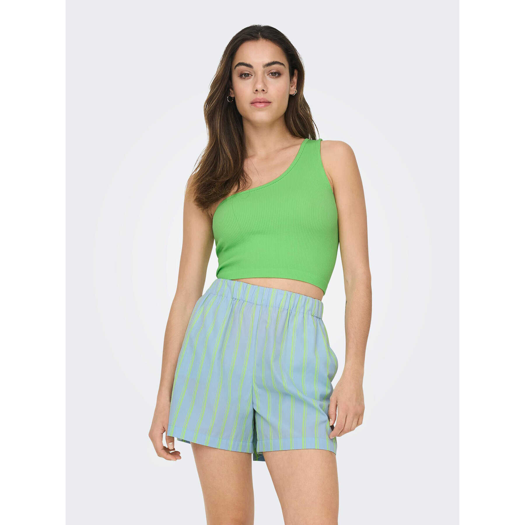 ONLY топ 15291202 Зелен Cropped Fit - Pepit.bg