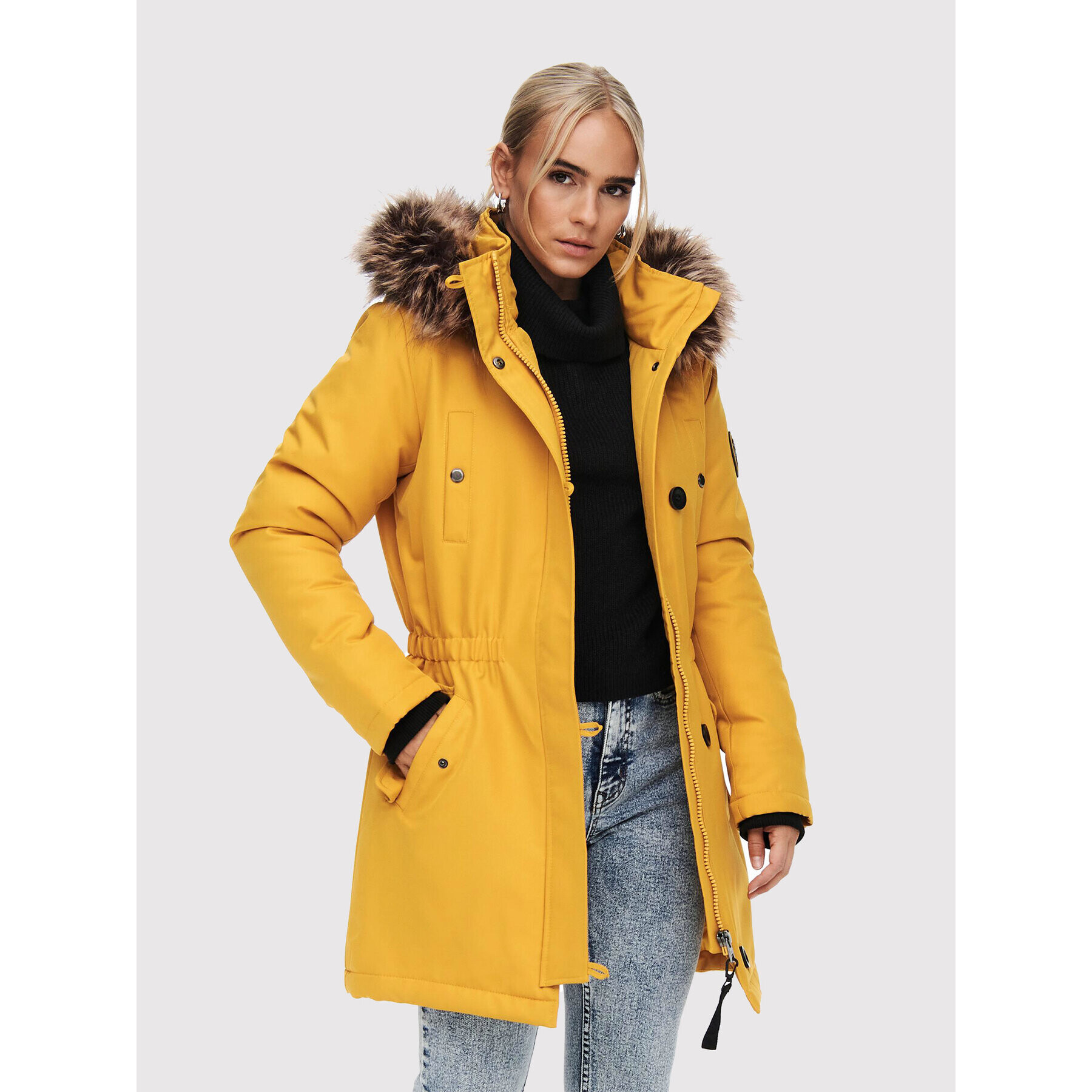 ONLY Зимно яке Iris 15213755 Жълт Regular Fit - Pepit.bg