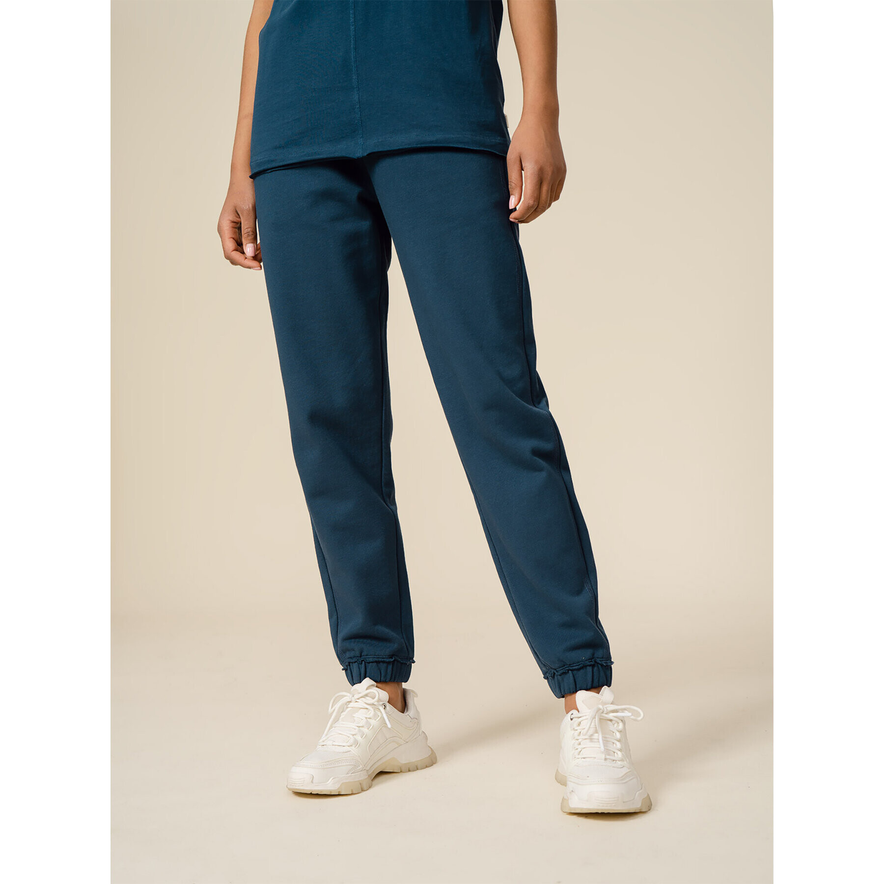 Outhorn Долнище анцуг OTHSS23TTROF173 Тъмносин Regular Fit - Pepit.bg