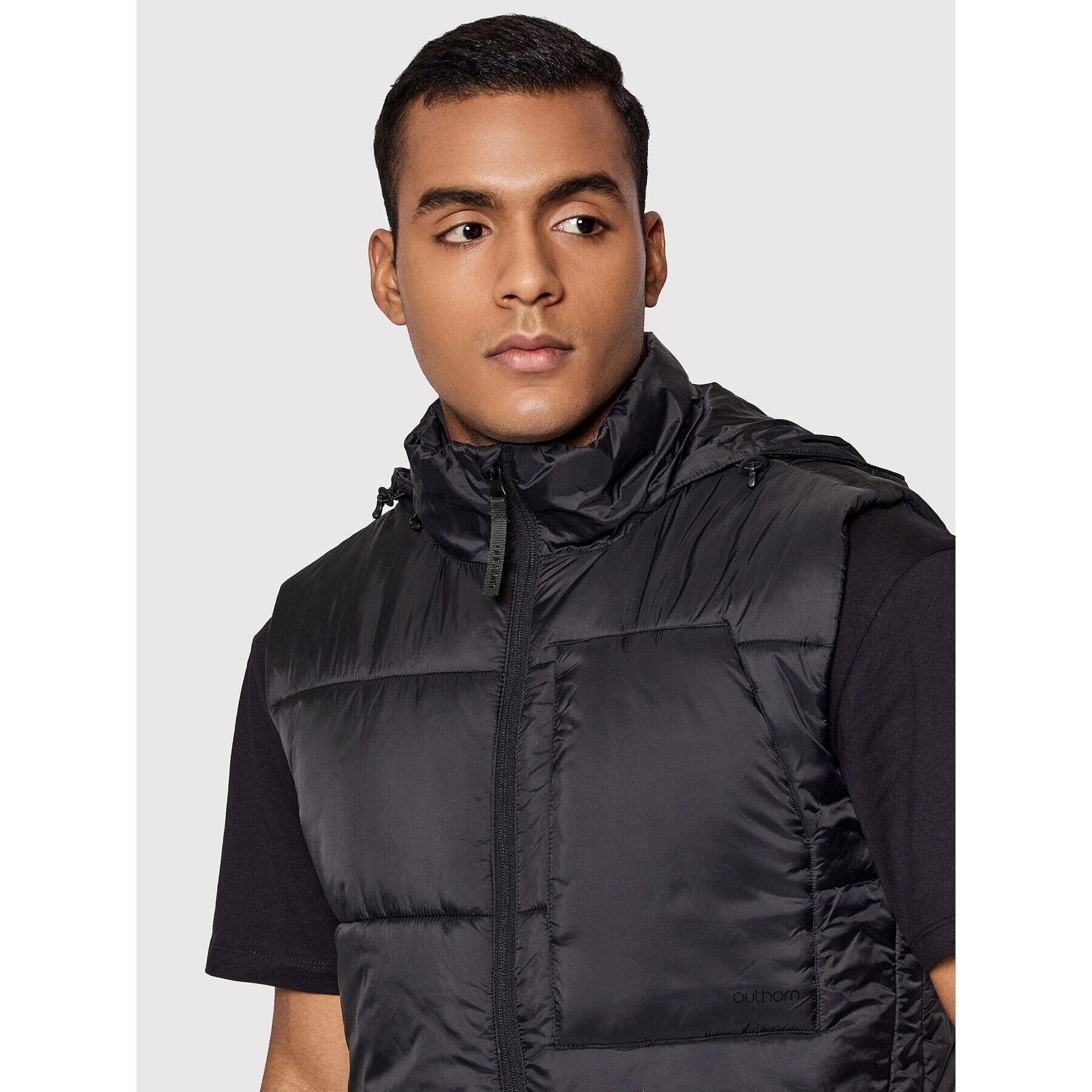 Outhorn Елек KUMP600 Черен Regular Fit - Pepit.bg