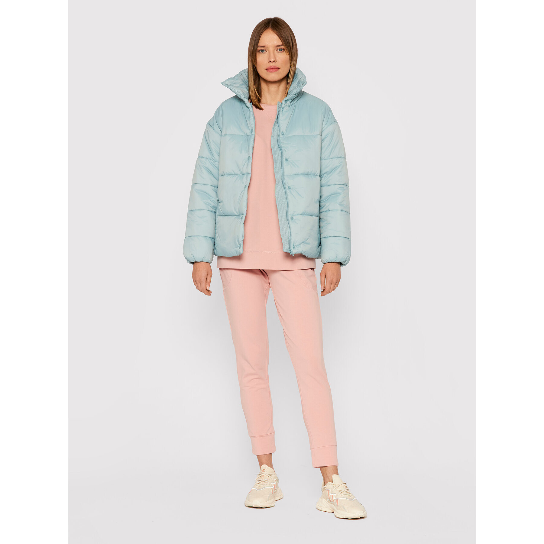 Outhorn Пухено яке KUDP601 Син Relaxed Fit - Pepit.bg