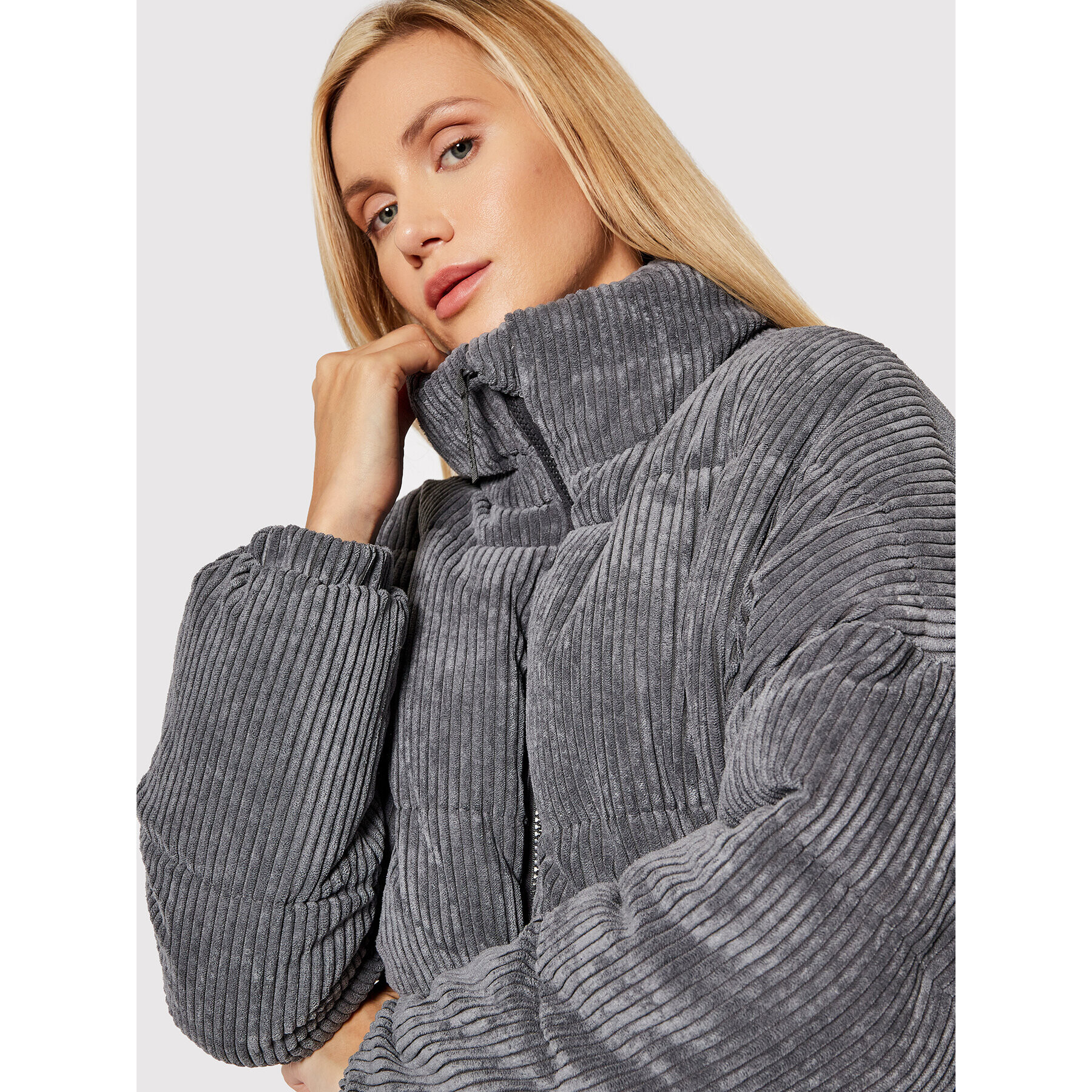 Outhorn Пухено яке KUDP606 Сив Relaxed Fit - Pepit.bg