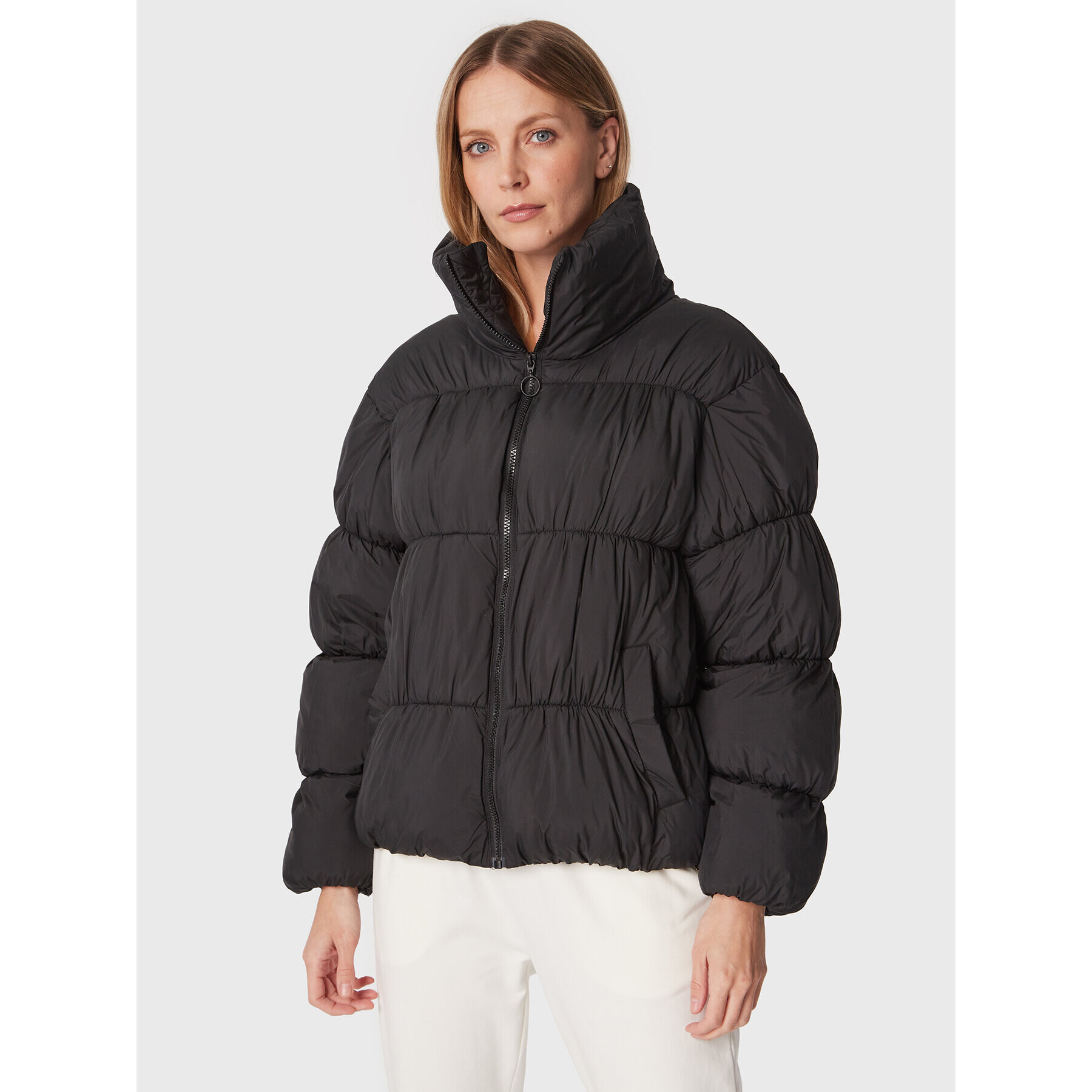 Outhorn Пухено яке TDJAF013 Черен Relaxed Fit - Pepit.bg