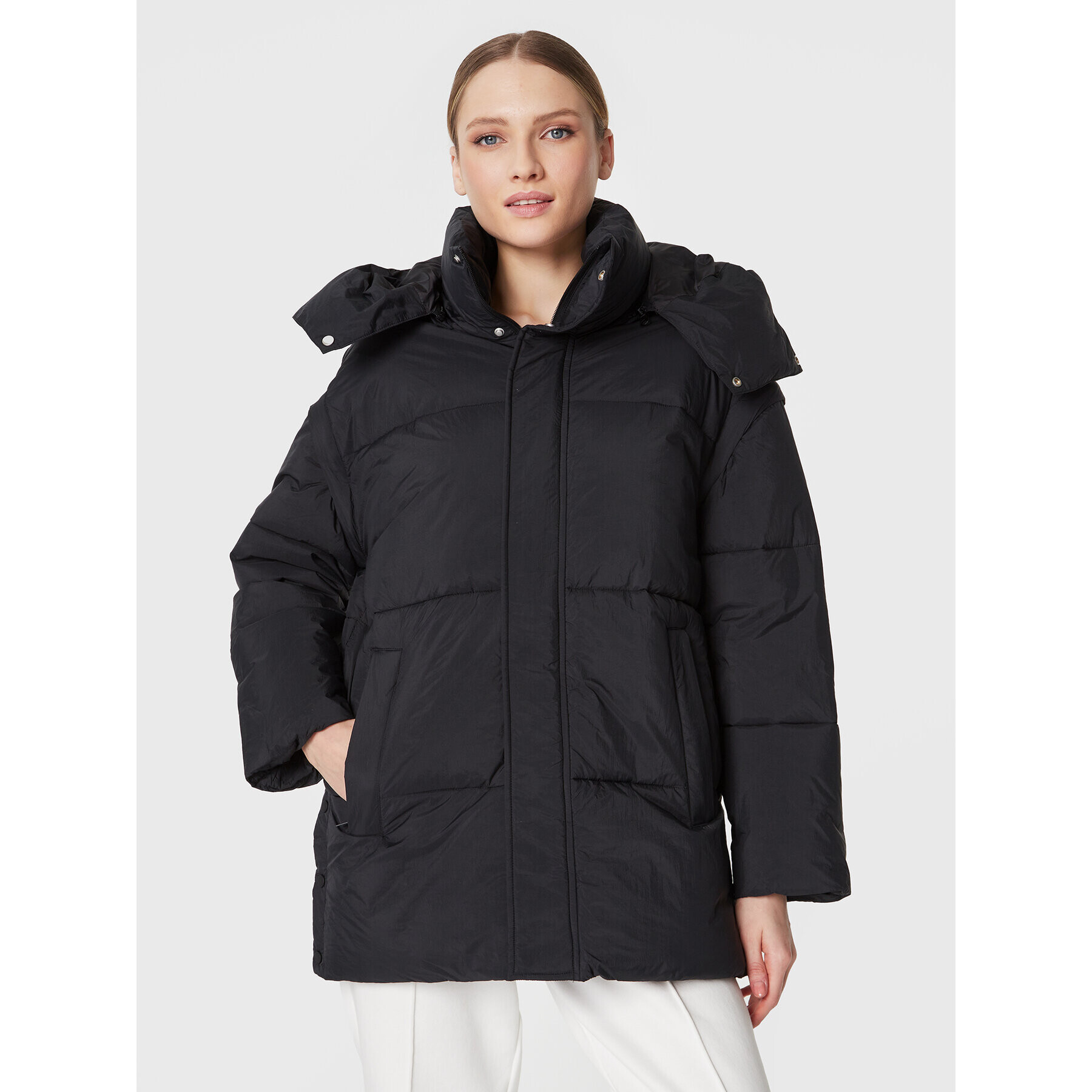 Outhorn Пухено яке TDJAF015 Черен Relaxed Fit - Pepit.bg
