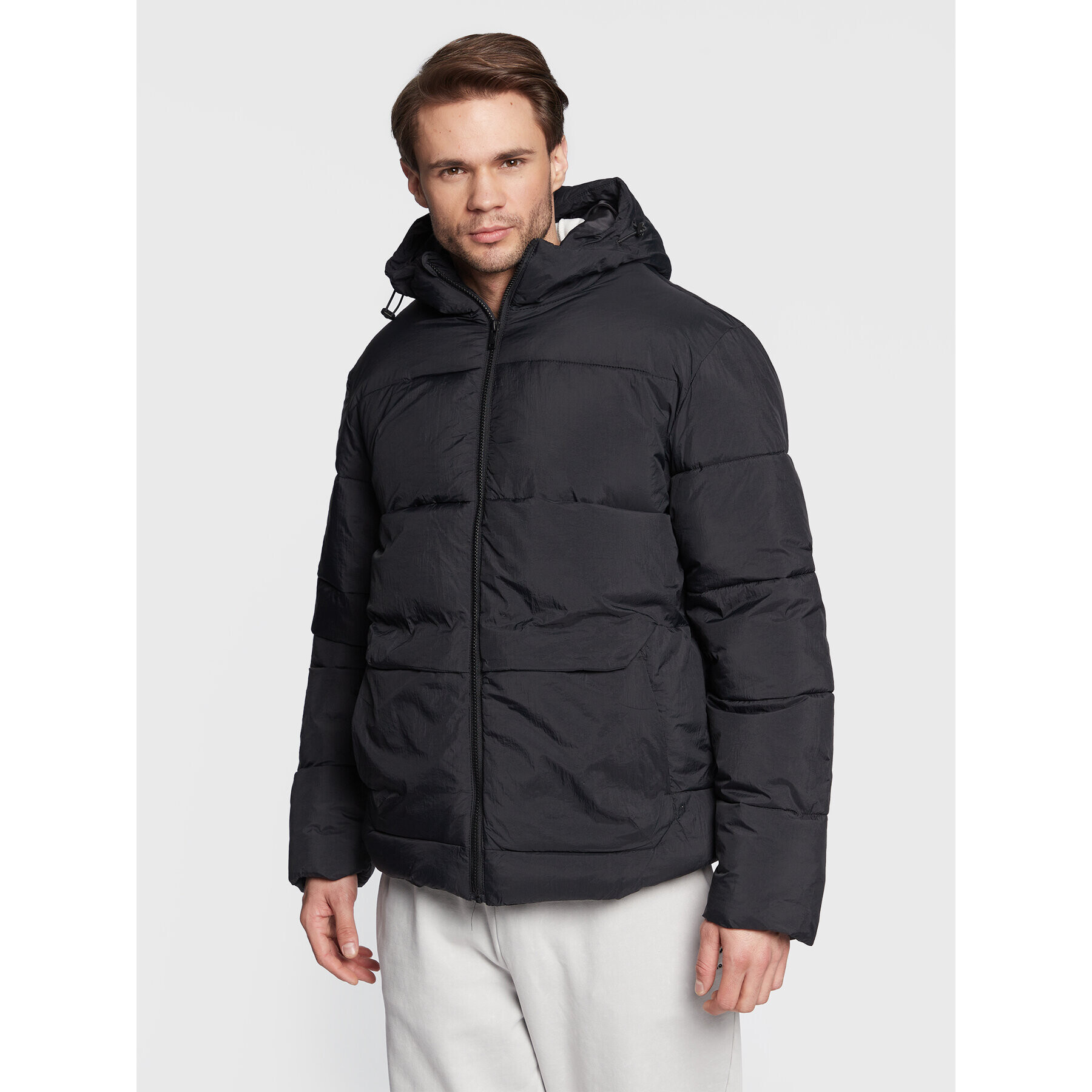 Outhorn Пухено яке TDJAM018 Черен Regular Fit - Pepit.bg