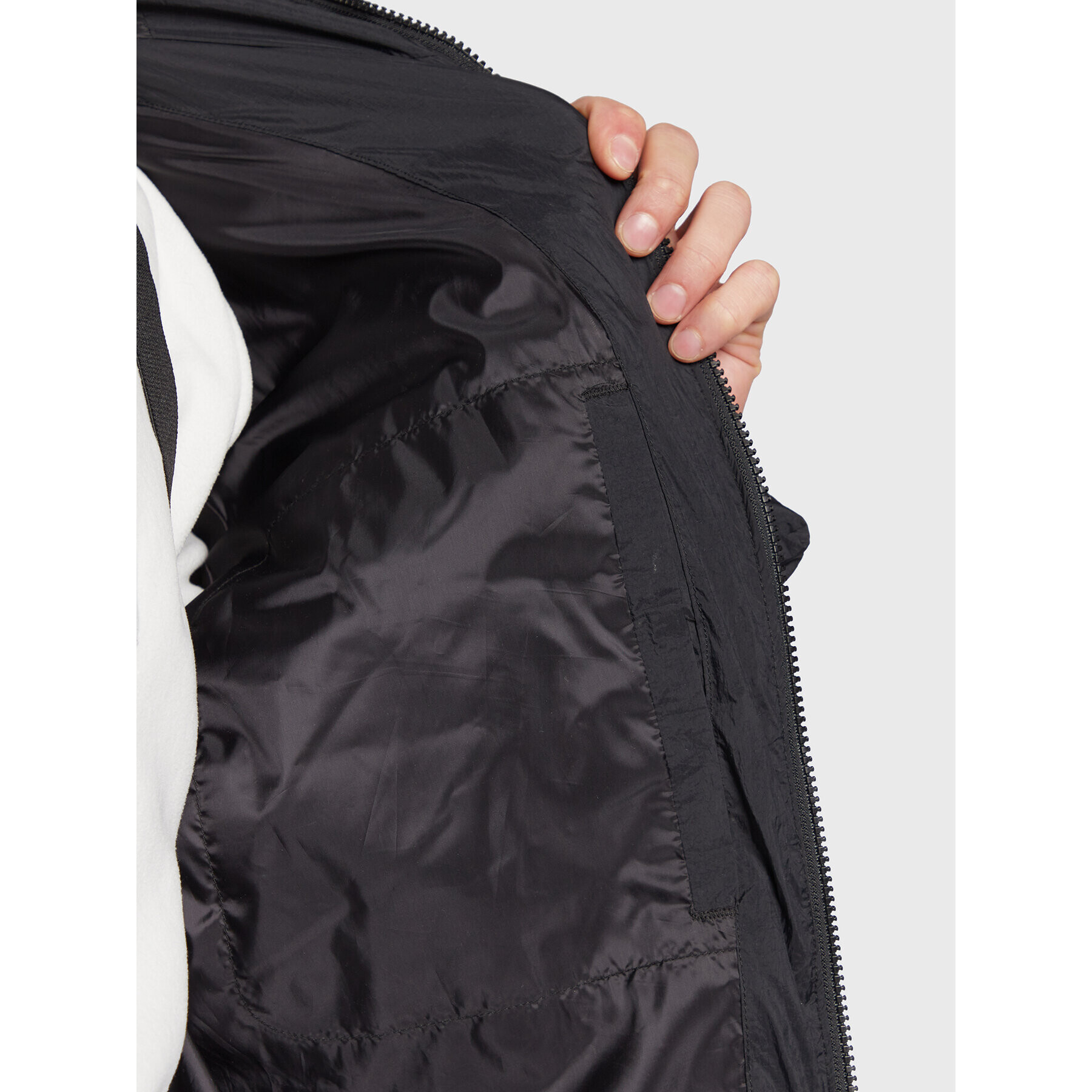 Outhorn Пухено яке TDJAM018 Черен Regular Fit - Pepit.bg