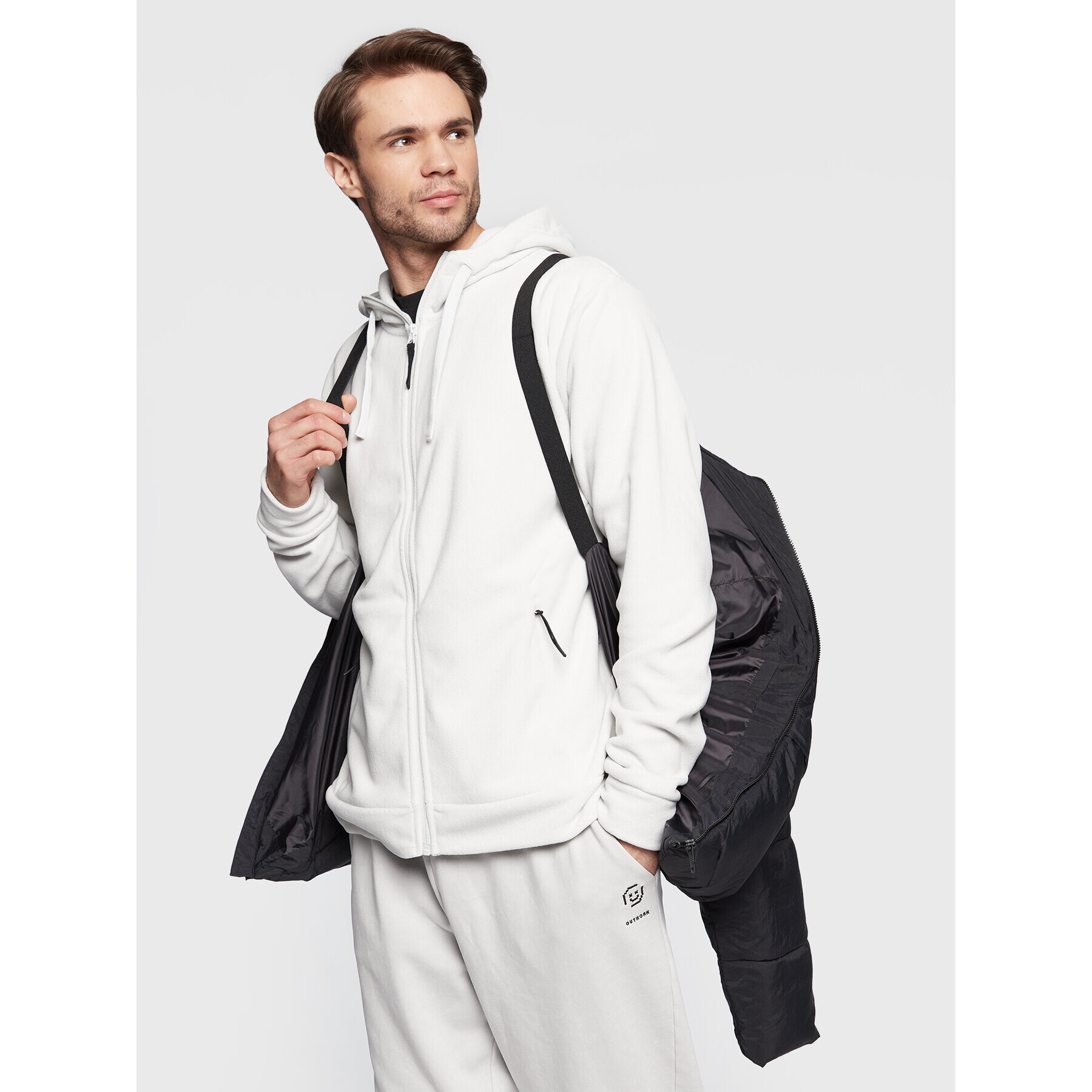 Outhorn Пухено яке TDJAM018 Черен Regular Fit - Pepit.bg