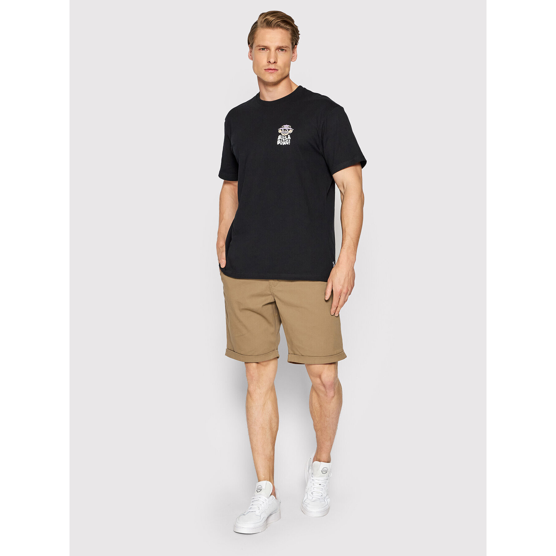 Outhorn Шорти от плат SKMC600 Кафяв Regular Fit - Pepit.bg