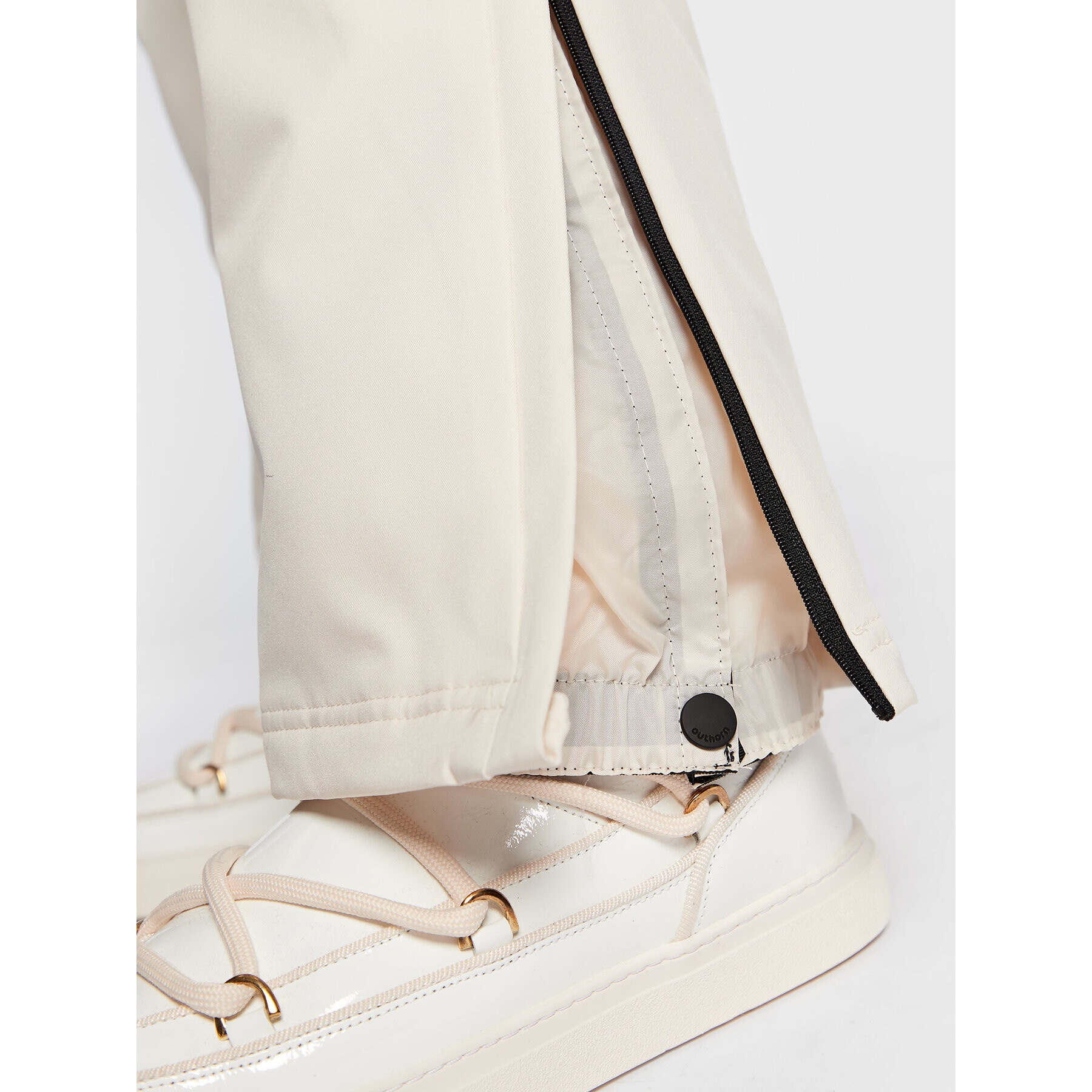 Outhorn Ски панталони TFTRF028 Екрю Regular Fit - Pepit.bg