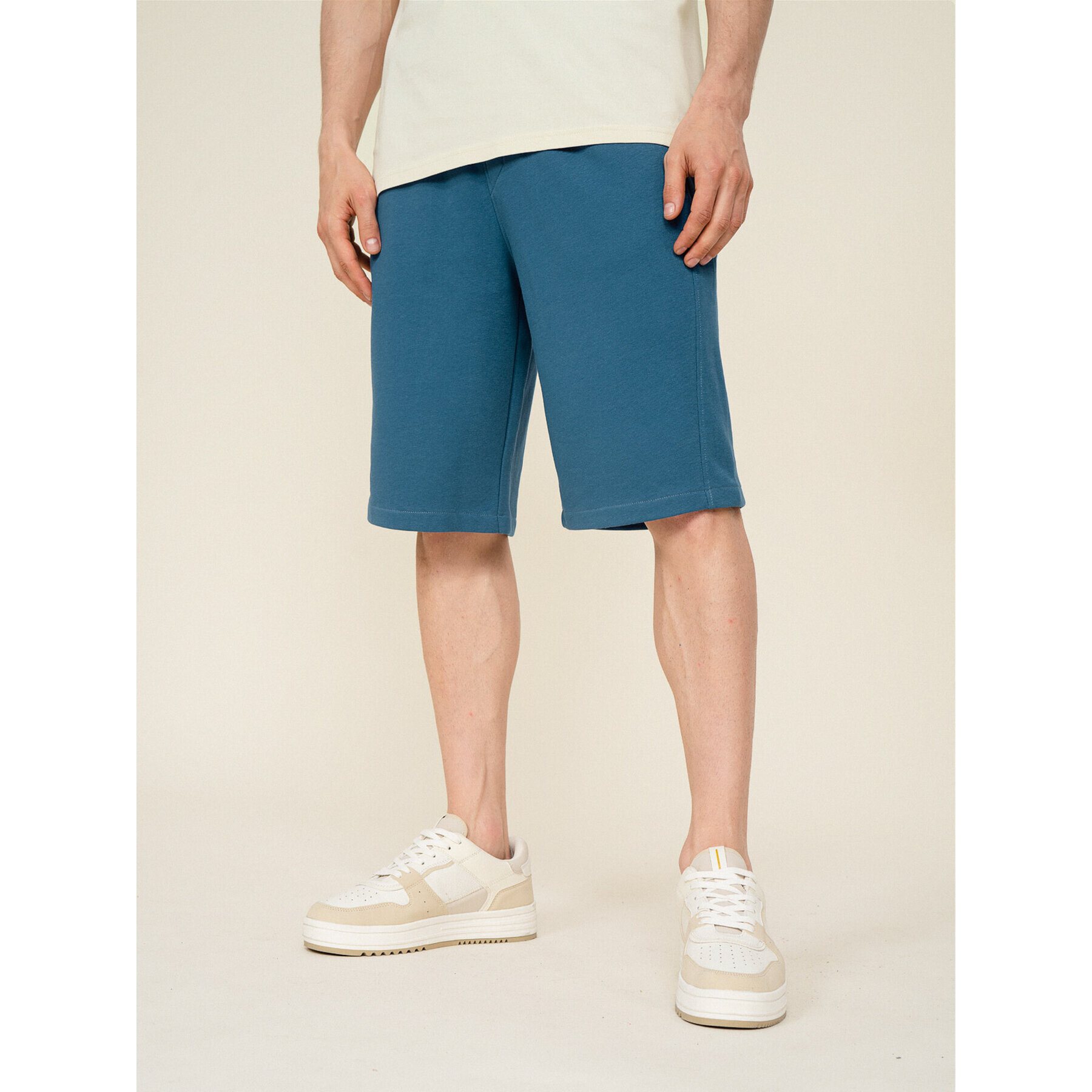 Outhorn Спортни шорти OTHSS23TSHOM132 Син Regular Fit - Pepit.bg
