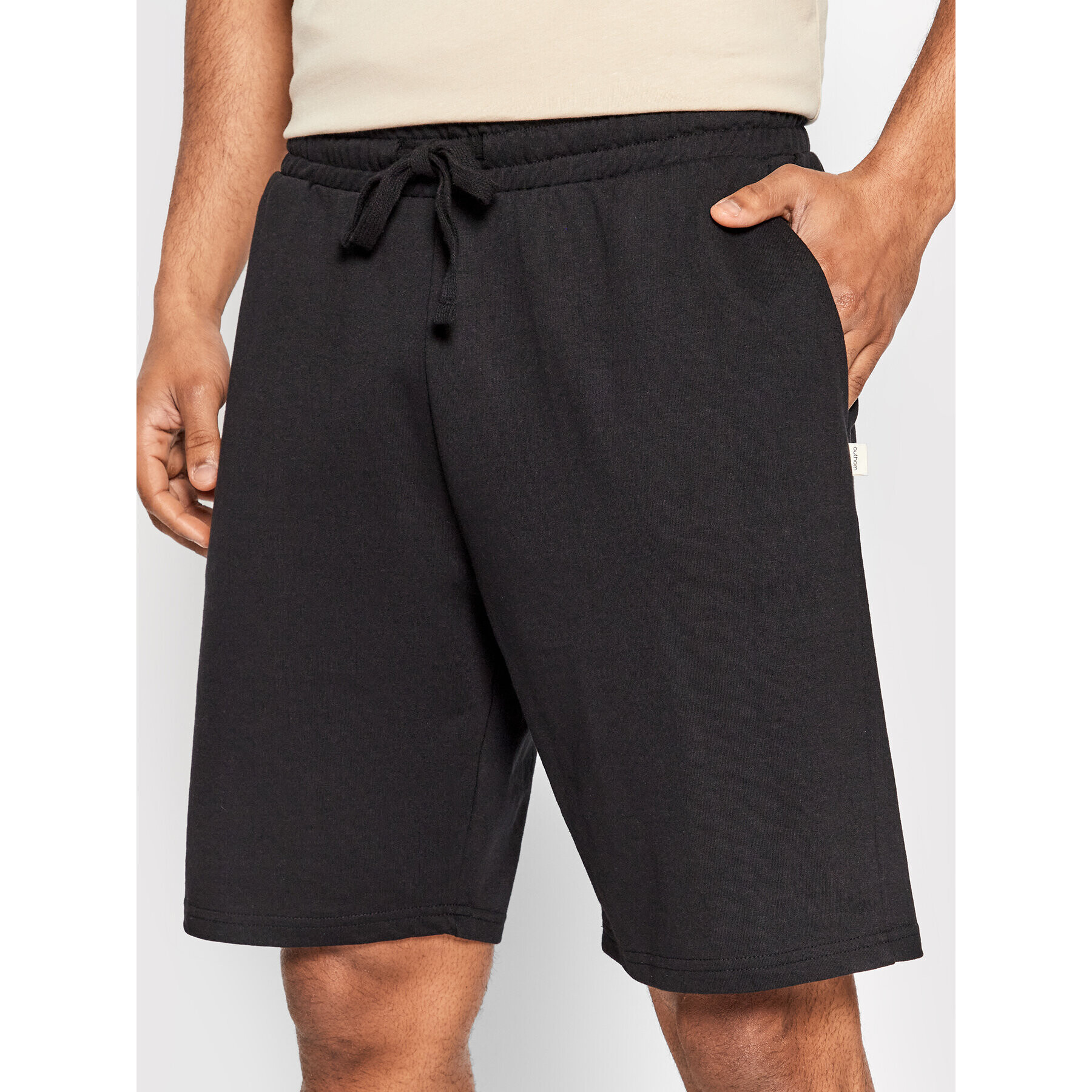 Outhorn Спортни шорти SKMD600 Черен Regular Fit - Pepit.bg