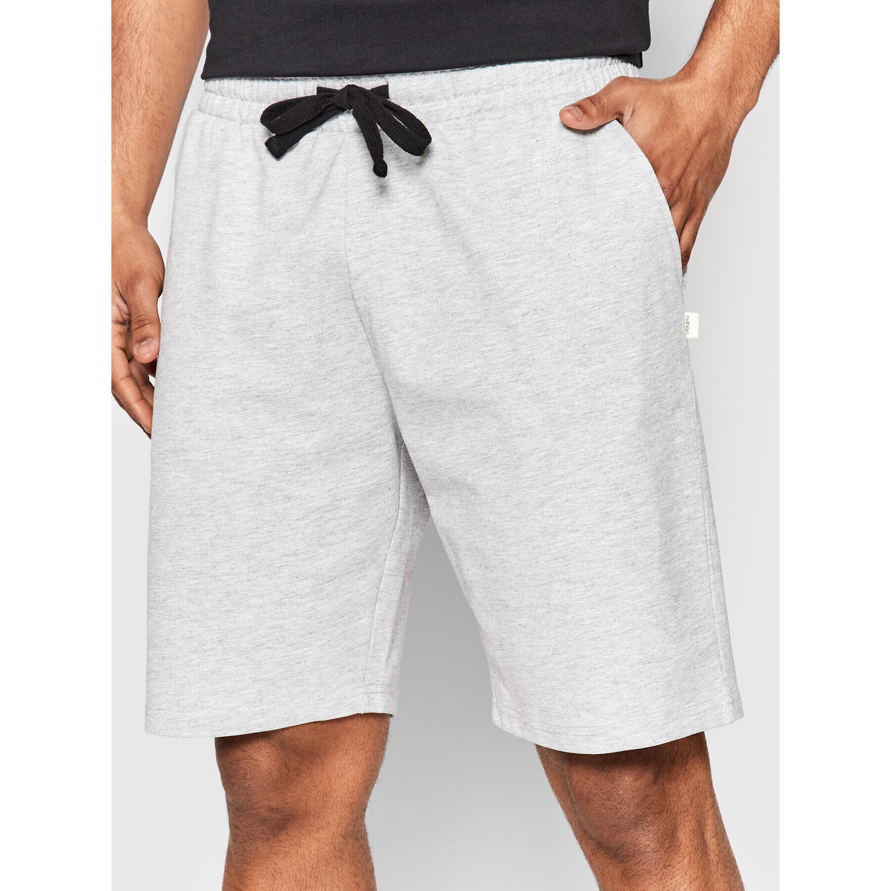 Outhorn Спортни шорти SKMD600 Сив Regular Fit - Pepit.bg