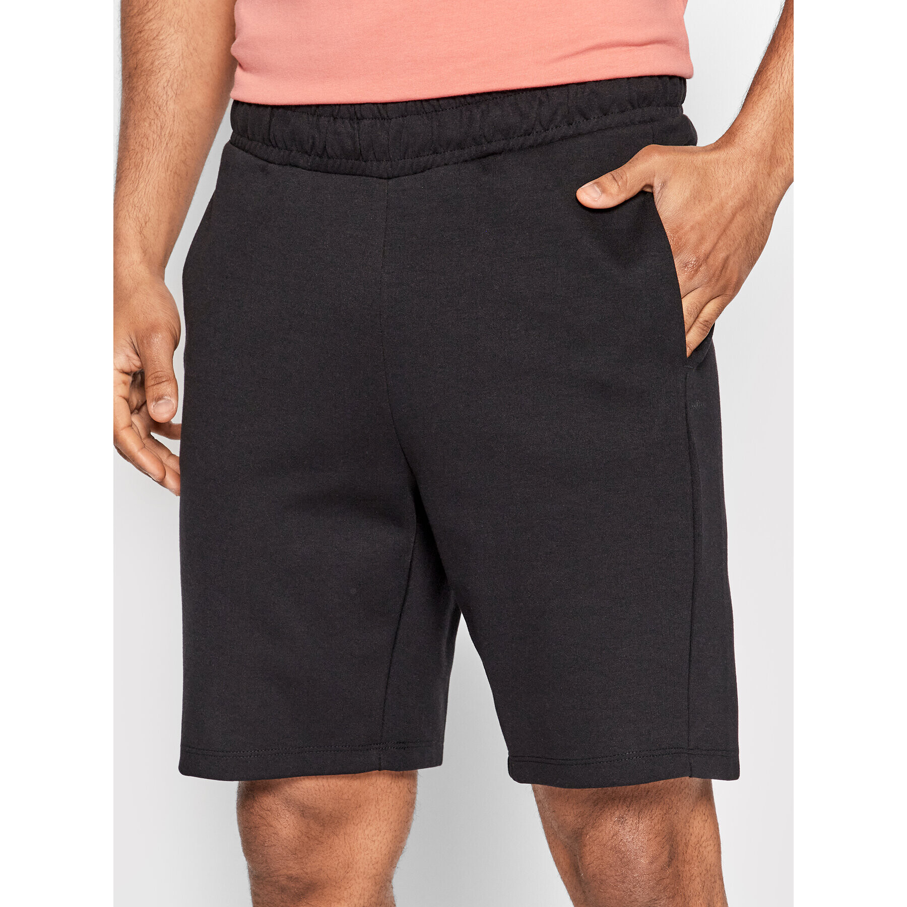 Outhorn Спортни шорти SKMD605 Черен Regular Fit - Pepit.bg
