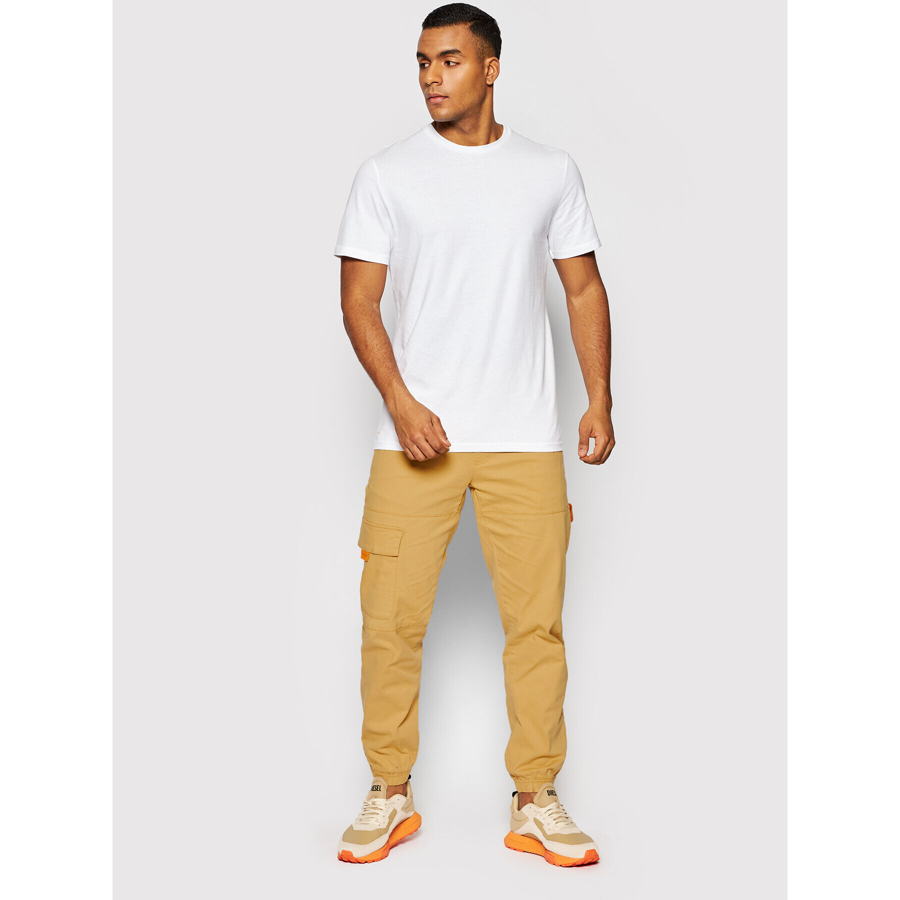 Outhorn Текстилни панталони SPMC600 Бежов Regular Fit - Pepit.bg