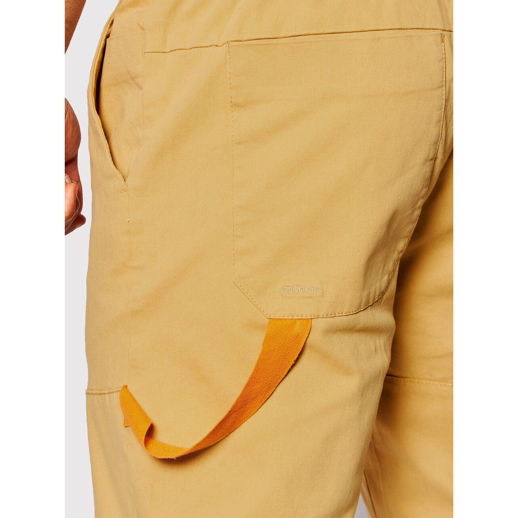 Outhorn Текстилни панталони SPMC600 Бежов Regular Fit - Pepit.bg