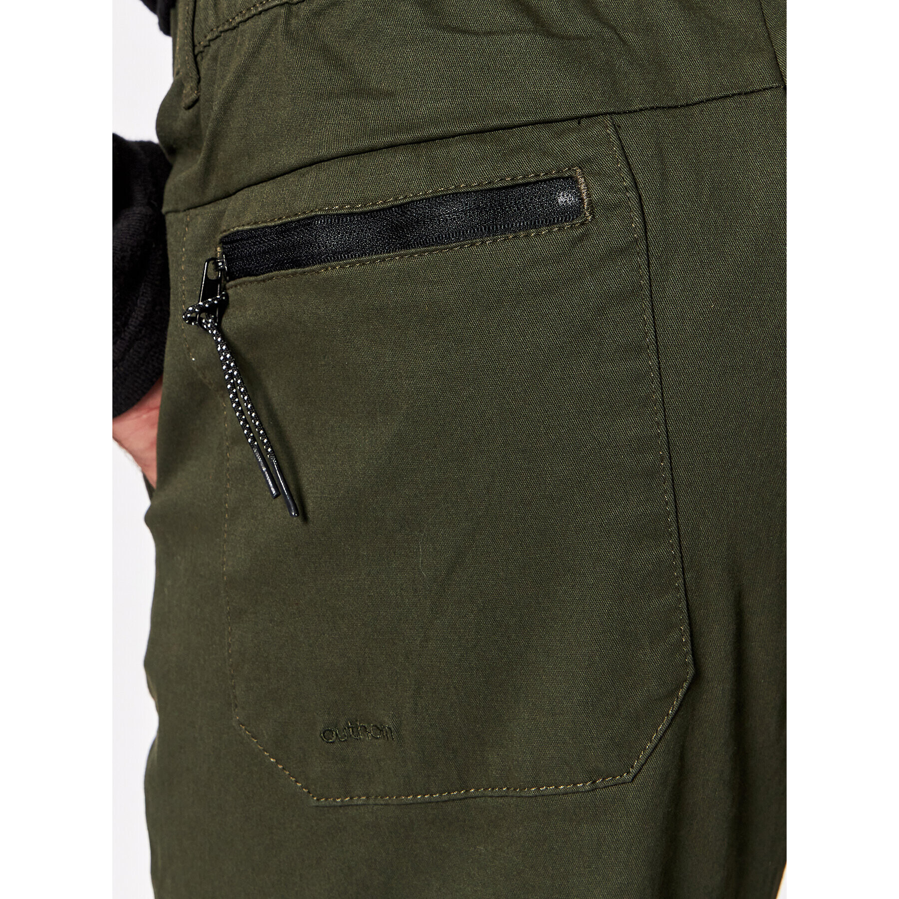 Outhorn Текстилни панталони SPMC602 Зелен Regular Fit - Pepit.bg