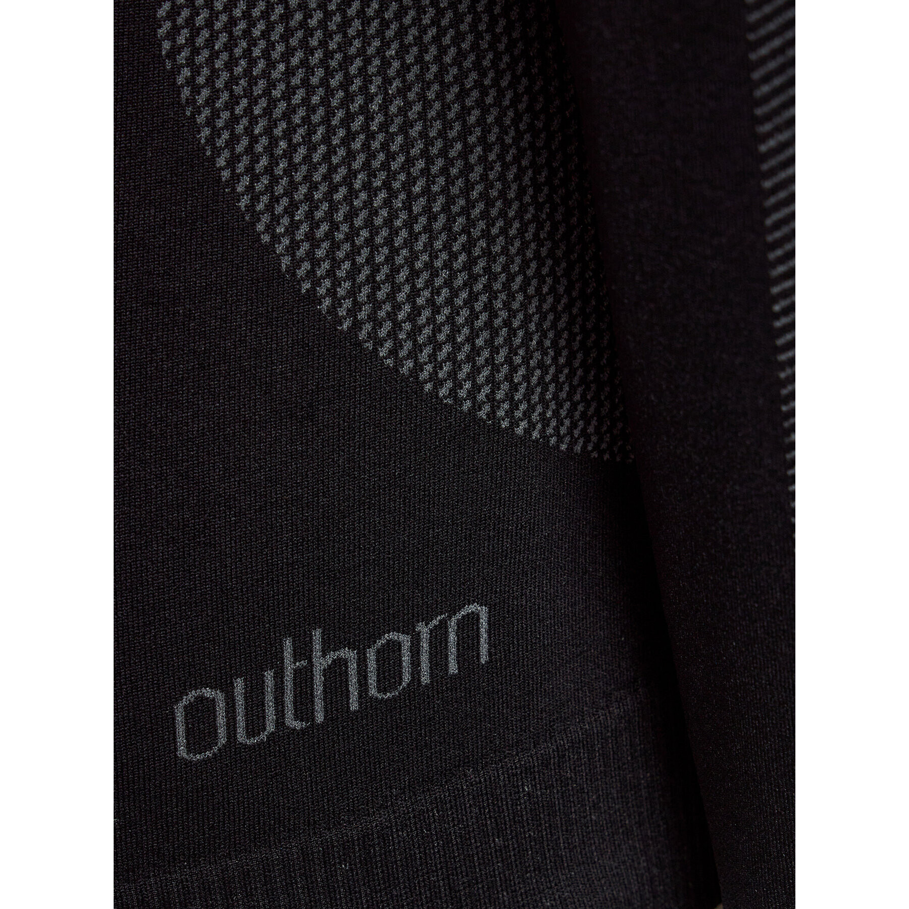 Outhorn Термооблекло горна част OTHAW23USEAM101 Черен Regular Fit - Pepit.bg