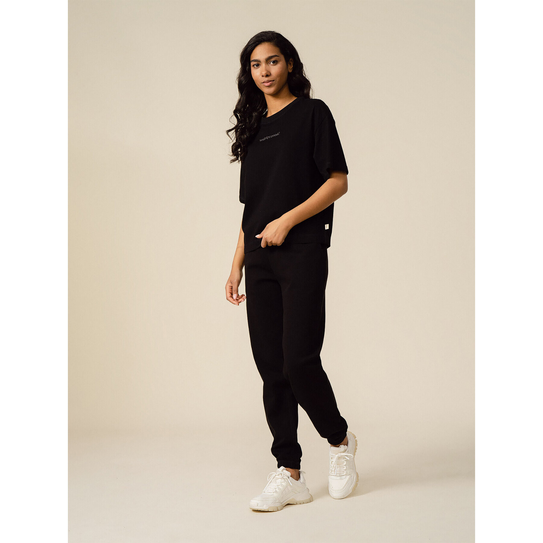 Outhorn Тишърт OTHSS23TTSHF421 Черен Oversize - Pepit.bg