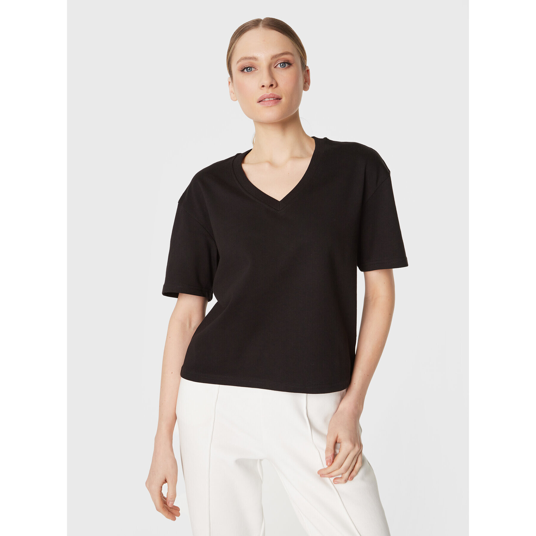Outhorn Тишърт TTSHF052 Черен Relaxed Fit - Pepit.bg