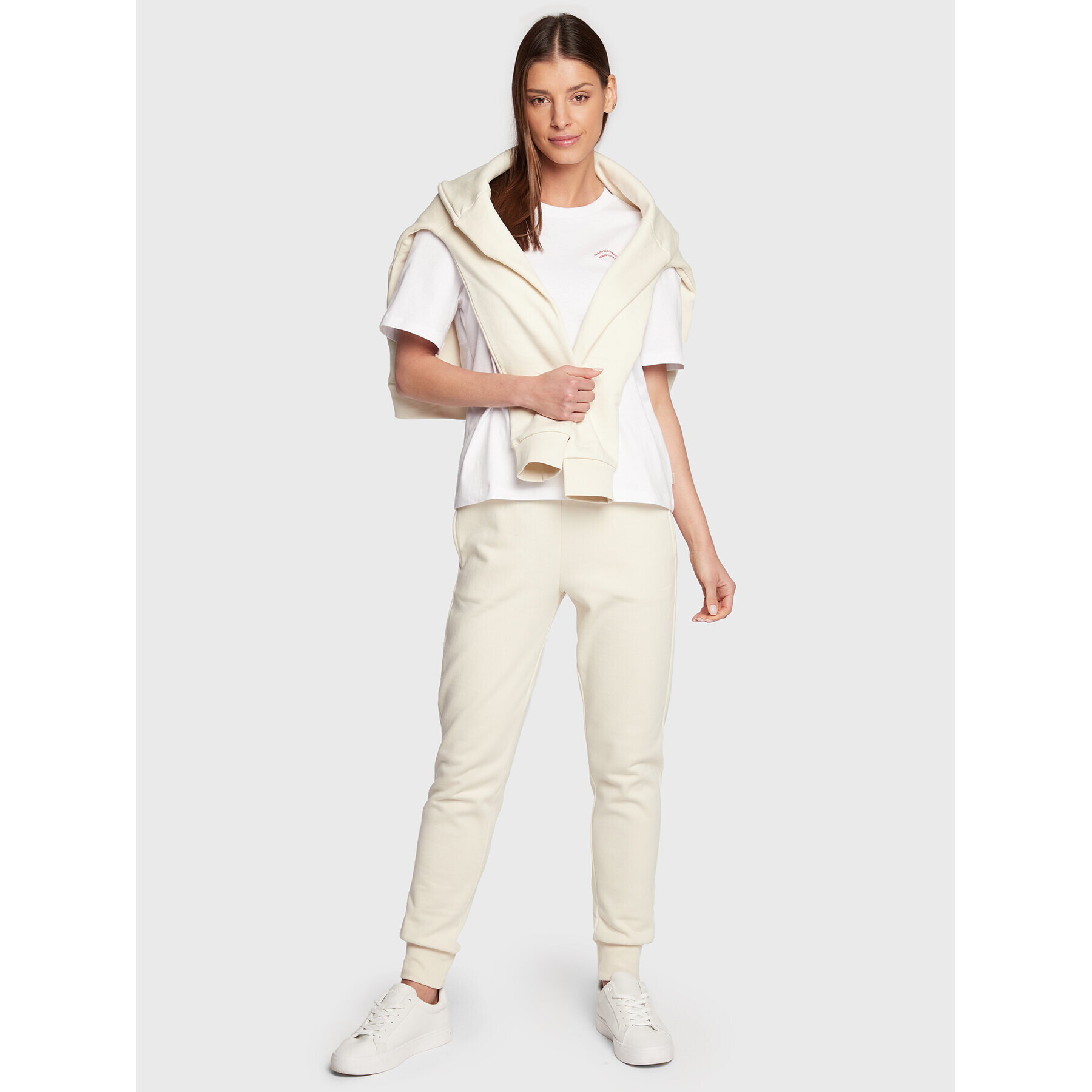 Outhorn Тишърт TTSHF094 Бял Relaxed Fit - Pepit.bg