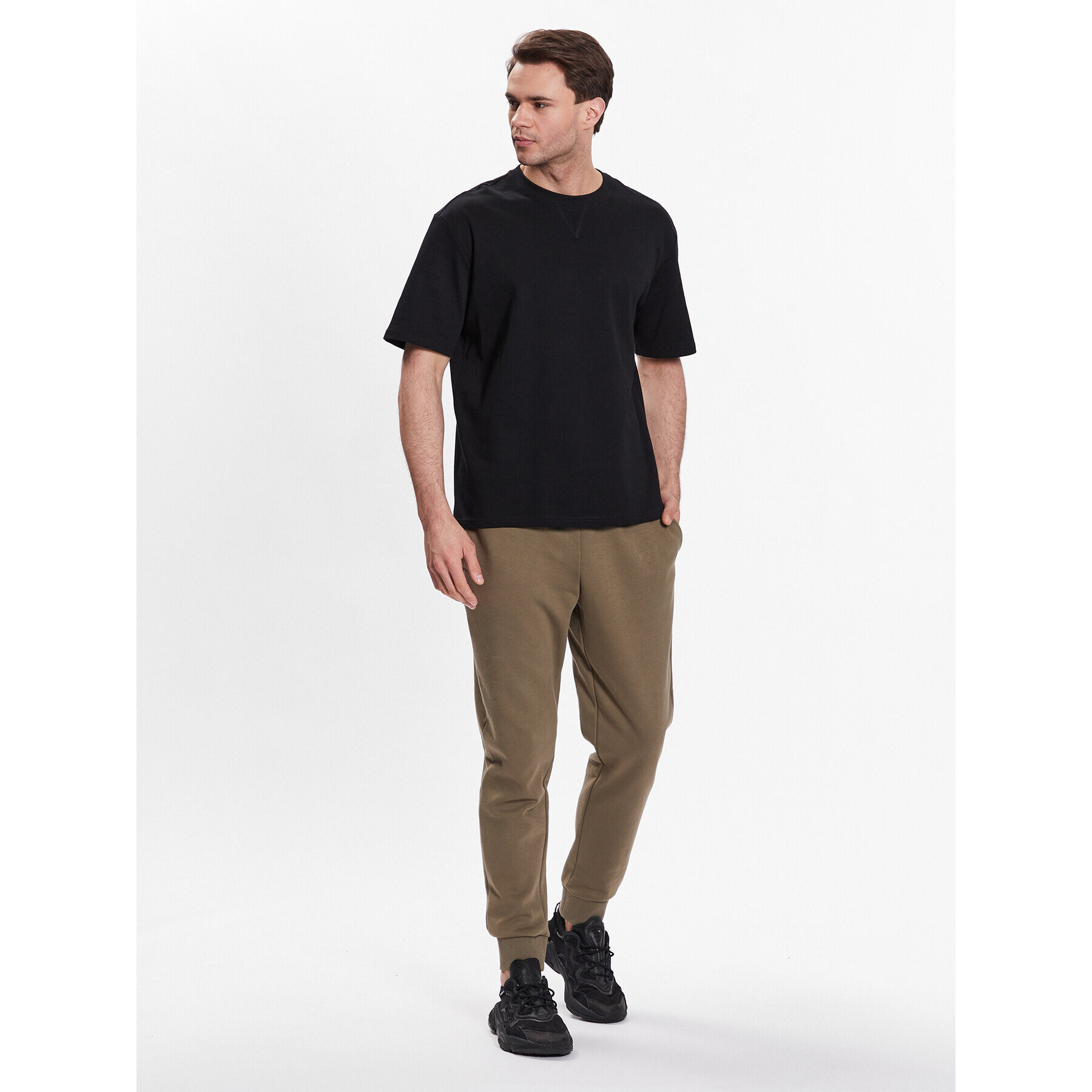 Outhorn Тишърт TTSHM455 Черен Regular Fit - Pepit.bg
