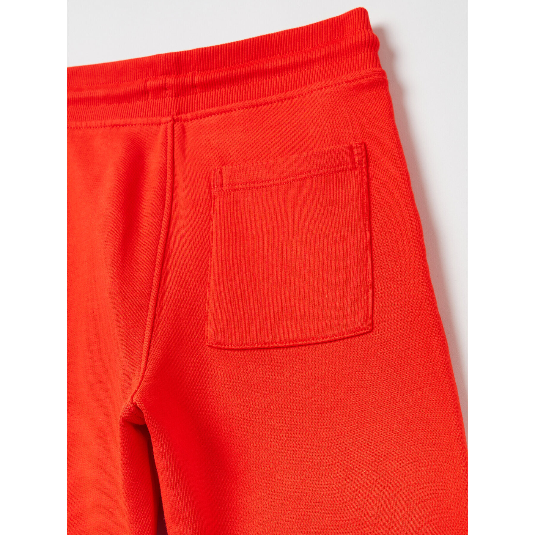 OVS Шорти от плат 1762807 Червен Regular Fit - Pepit.bg