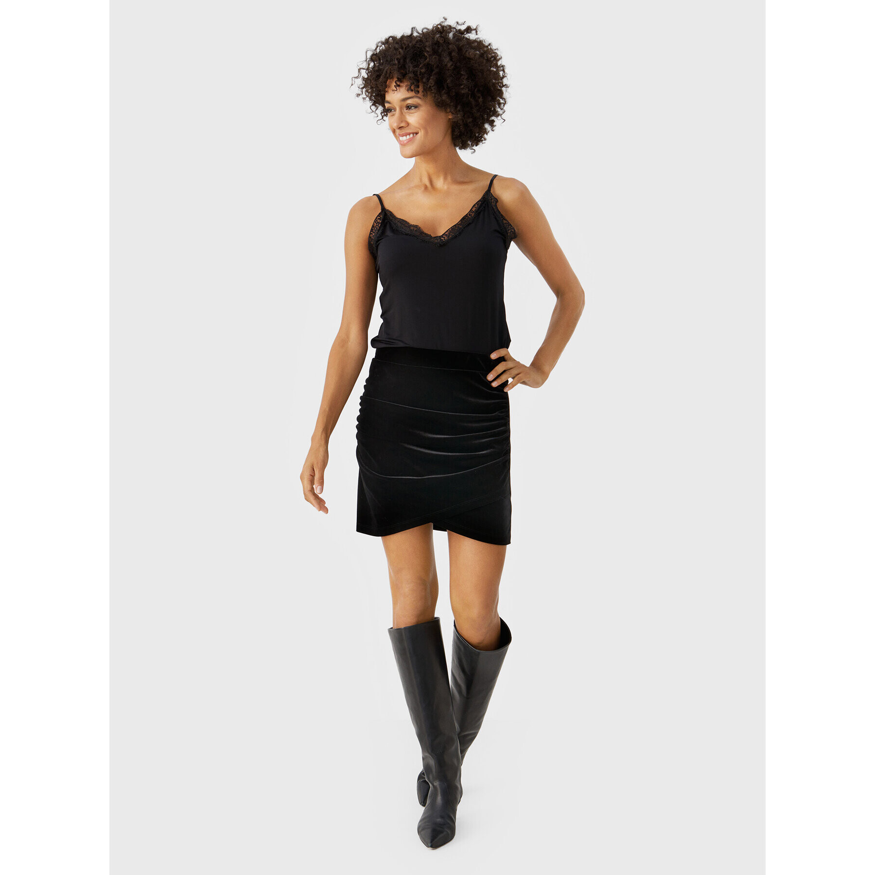 Part Two Мини пола Tessa 30307248 Черен Slim Fit - Pepit.bg