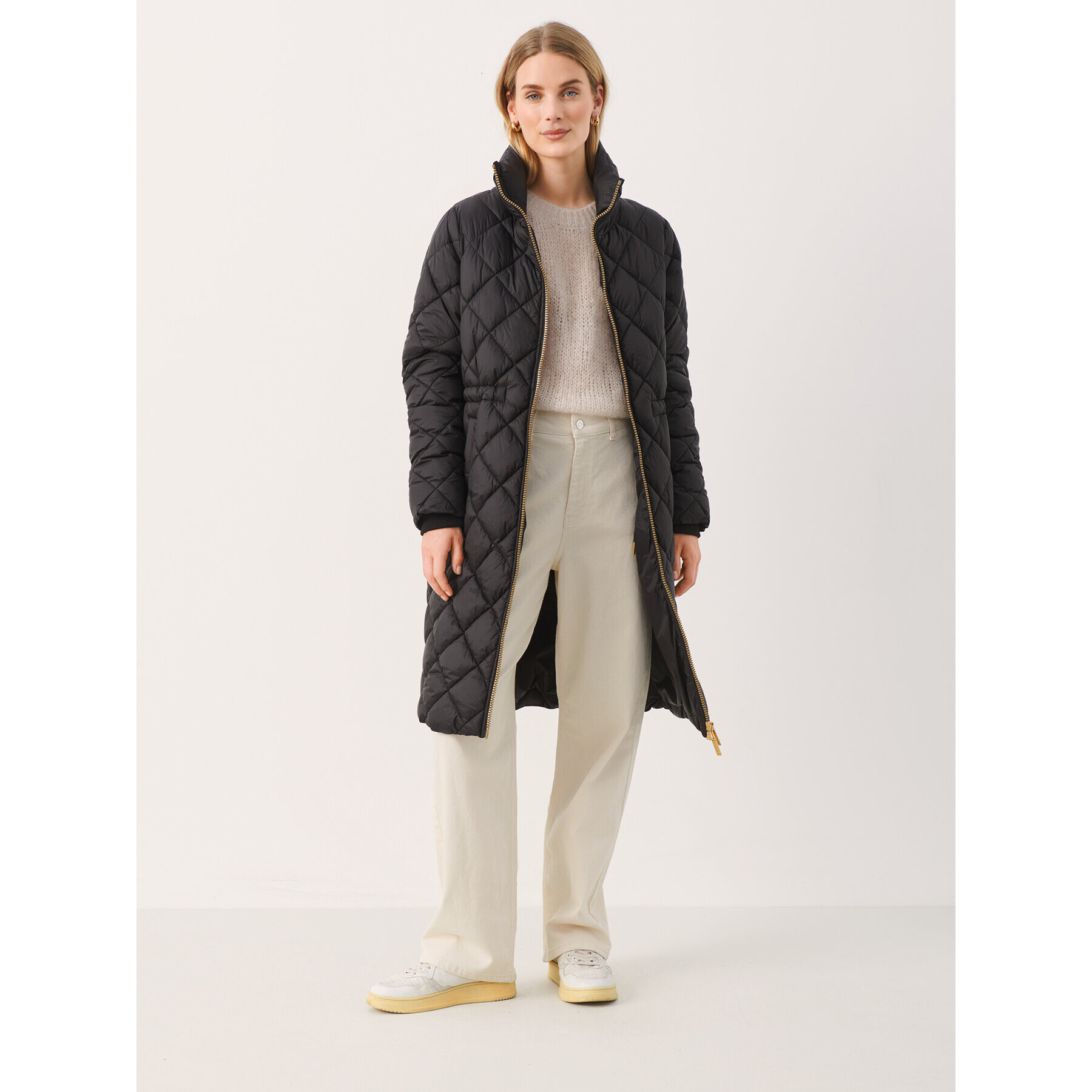 Part Two Преходно яке Chea 30307800 Черен Regular Fit - Pepit.bg