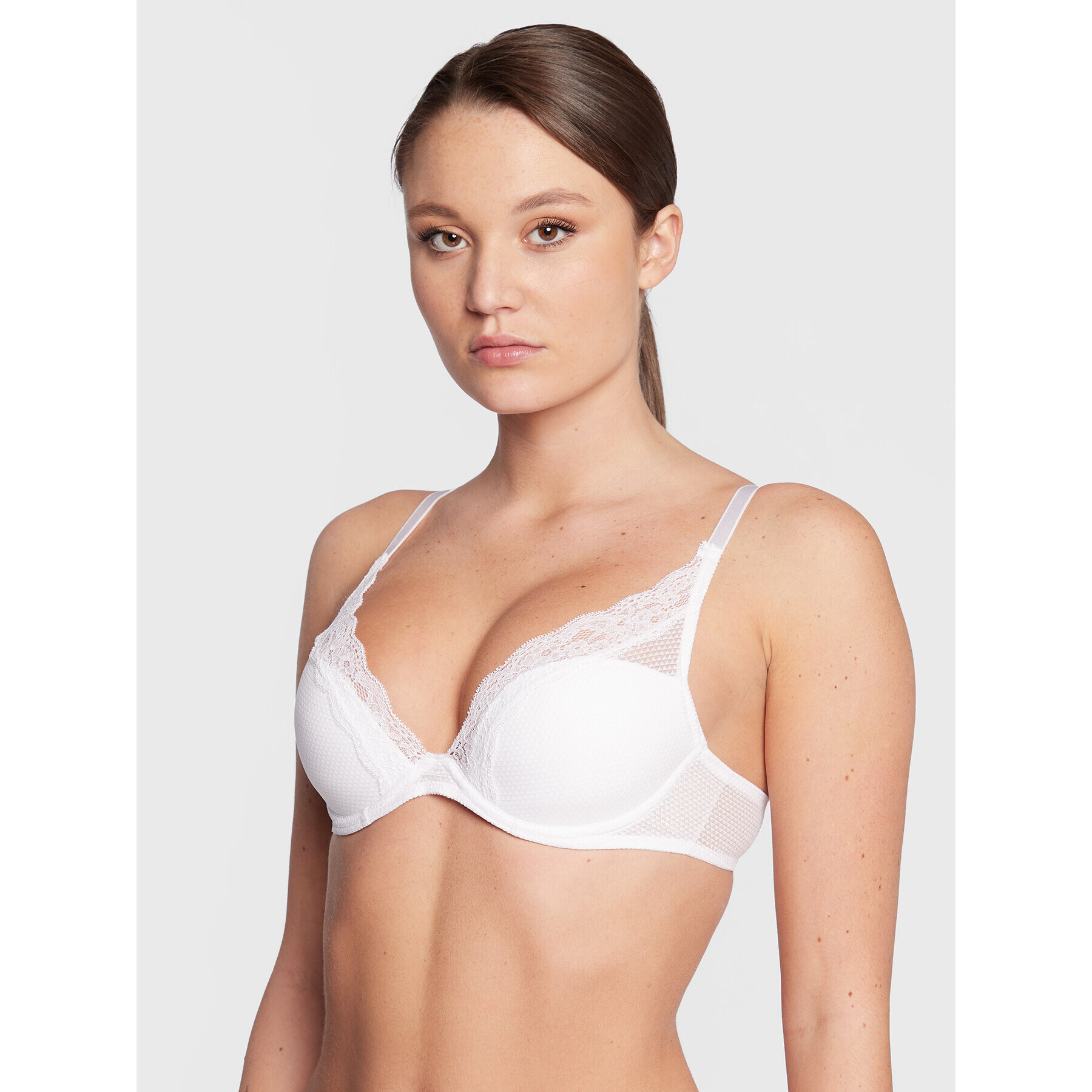Passionata by Chantelle Сутиен с банели Brooklyn P57010 Бял - Pepit.bg