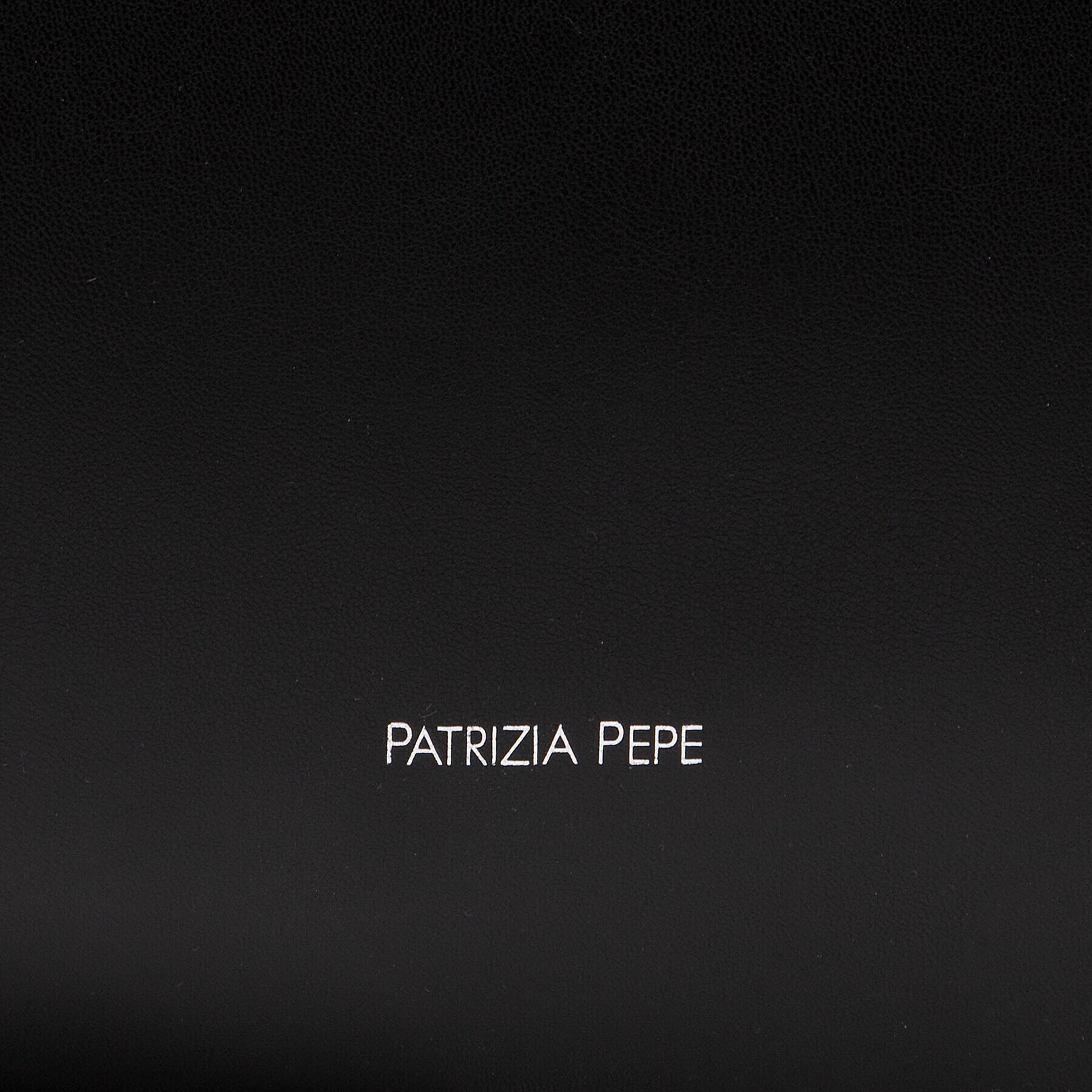 Patrizia Pepe Дамска чанта 8B0063/E005-FB30 Черен - Pepit.bg