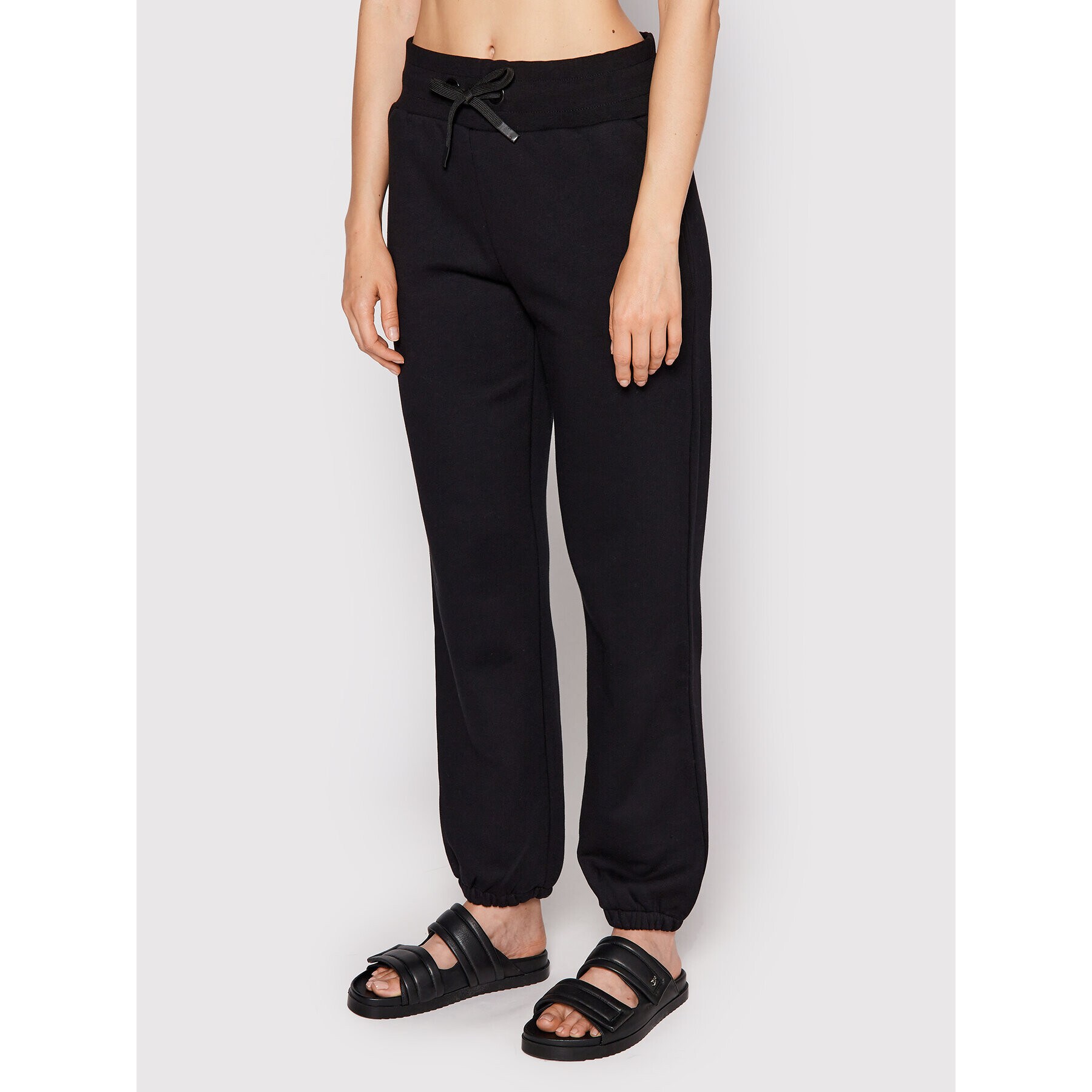 Patrizia Pepe Долнище анцуг 8P0452/J041-K103 Черен Regular Fit - Pepit.bg