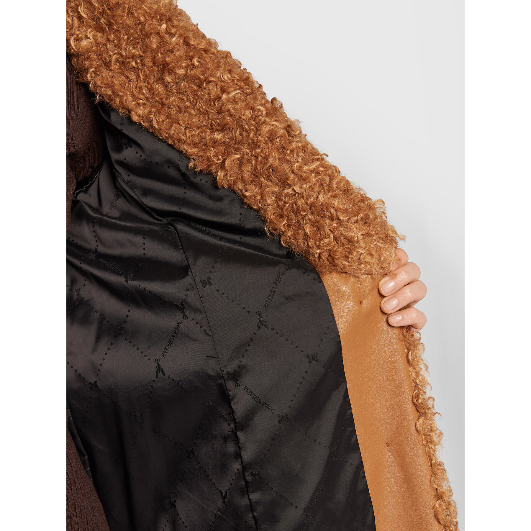 Patrizia Pepe Кожух 2O0021-E009/B746 Кафяв Regular Fit - Pepit.bg