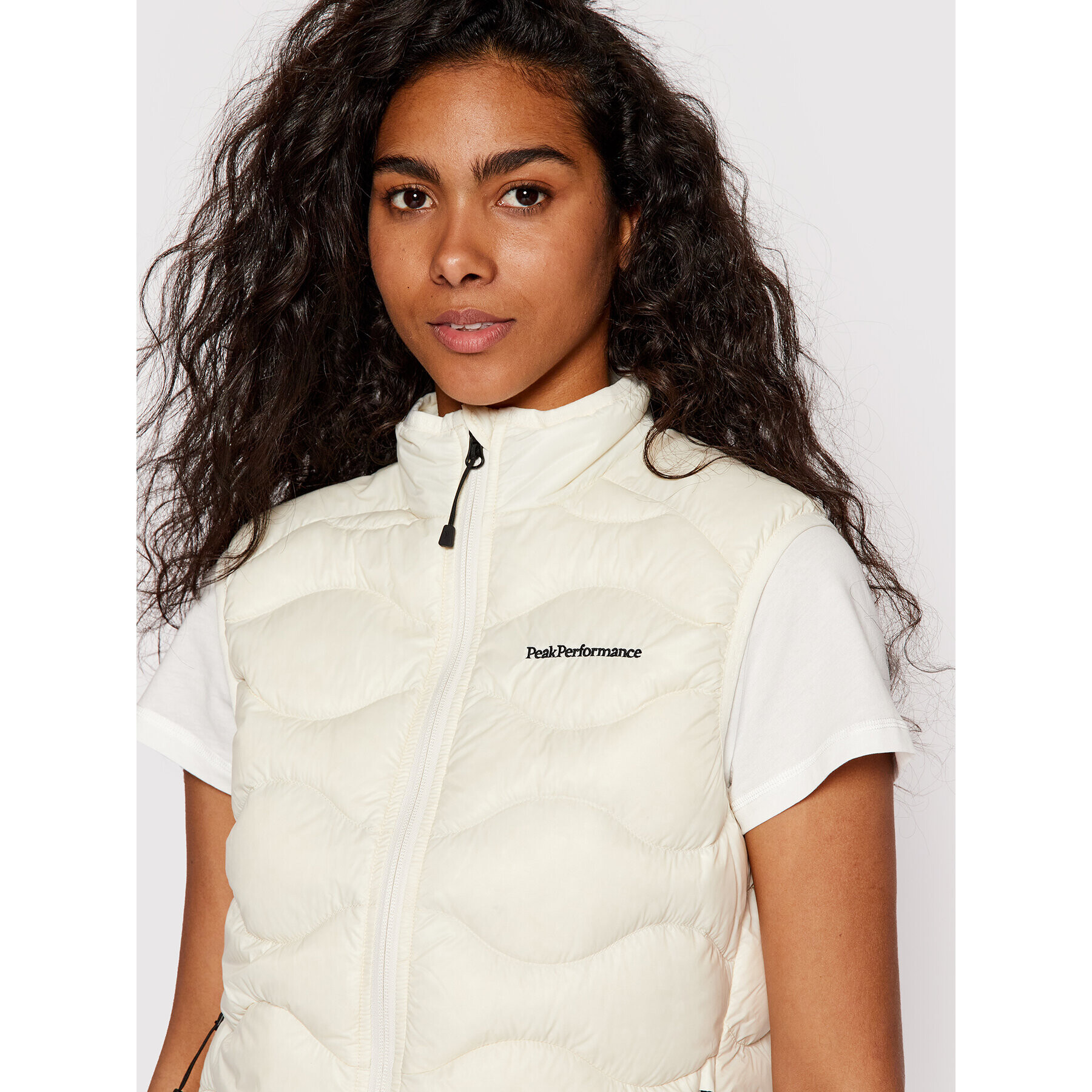 Peak Performance Елек Helium G77224060 Бял Regular Fit - Pepit.bg