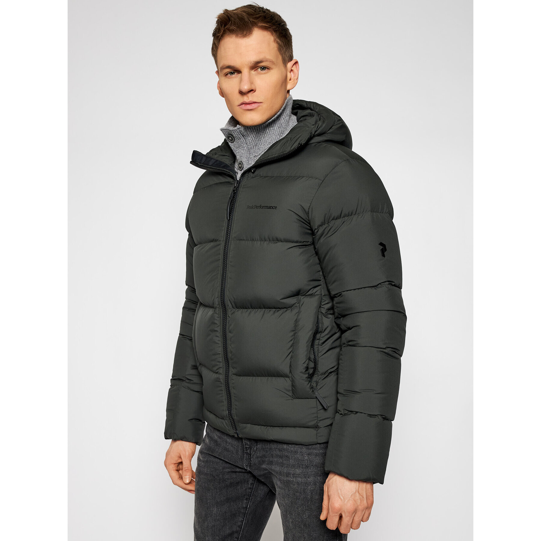 Peak Performance Пухено яке Rivel G63128067 Зелен Regular Fit - Pepit.bg