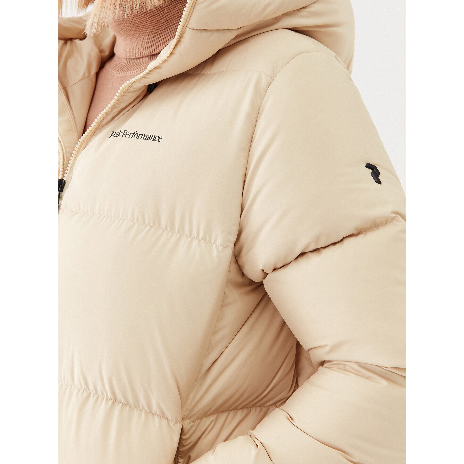 Peak Performance Пухено яке Rivel G77952050 Жълт Regular Fit - Pepit.bg