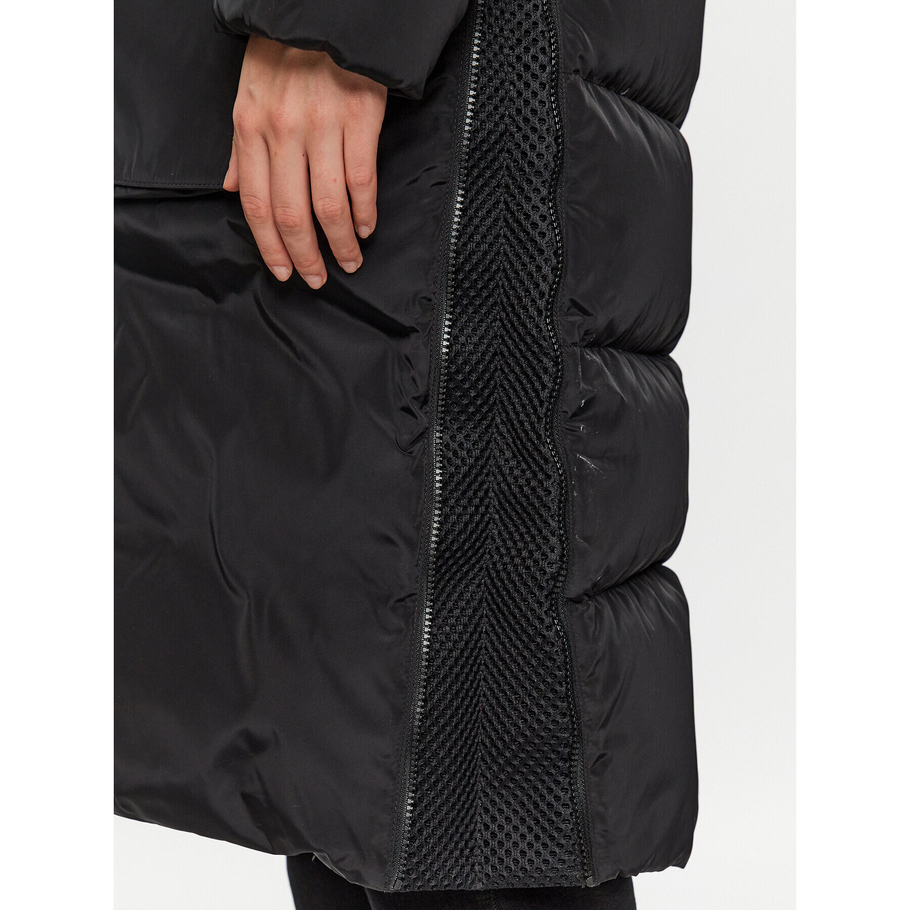 Peak Performance Пухено яке Stella G77950010 Черен Regular Fit - Pepit.bg