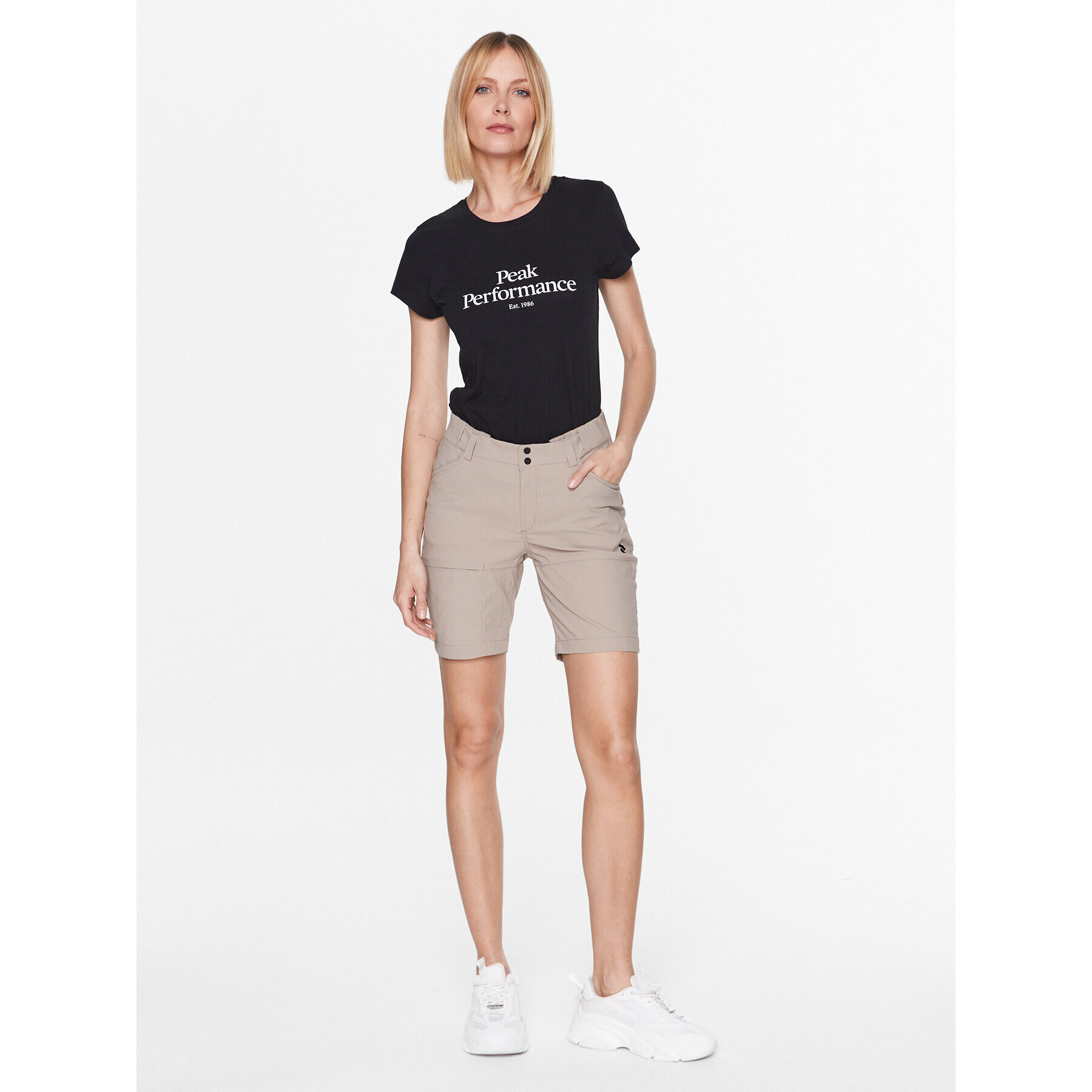 Peak Performance Спортни шорти Iconiq G79123030 Бежов Regular Fit - Pepit.bg