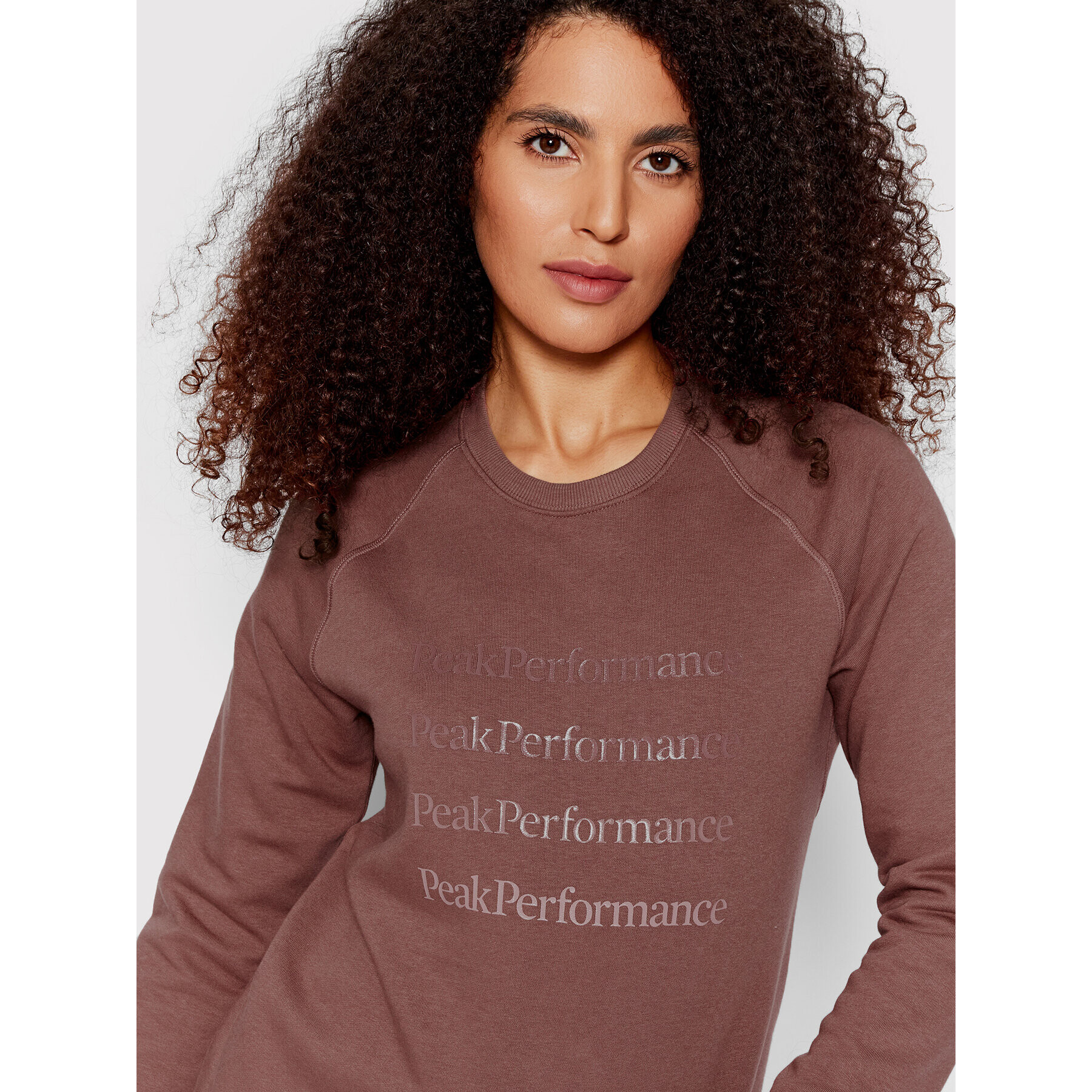 Peak Performance Суитшърт Ground Crew G77288090 Кафяв Regular Fit - Pepit.bg