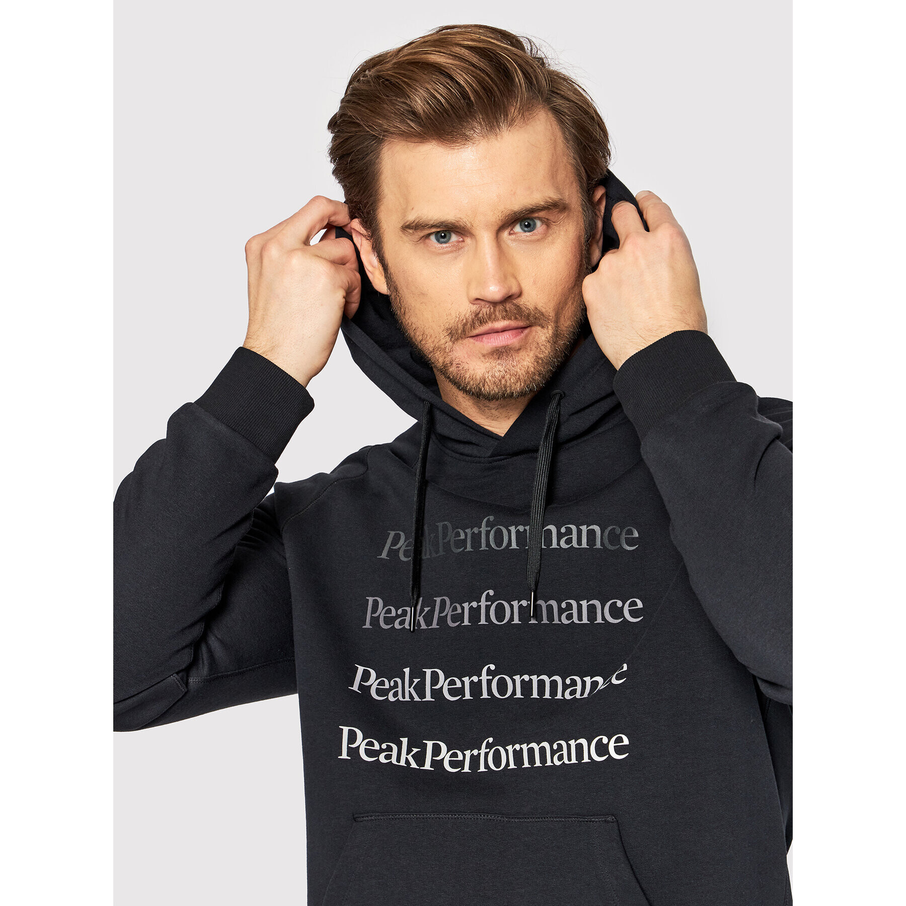 Peak Performance Суитшърт Ground G77267050 Черен Regular Fit - Pepit.bg