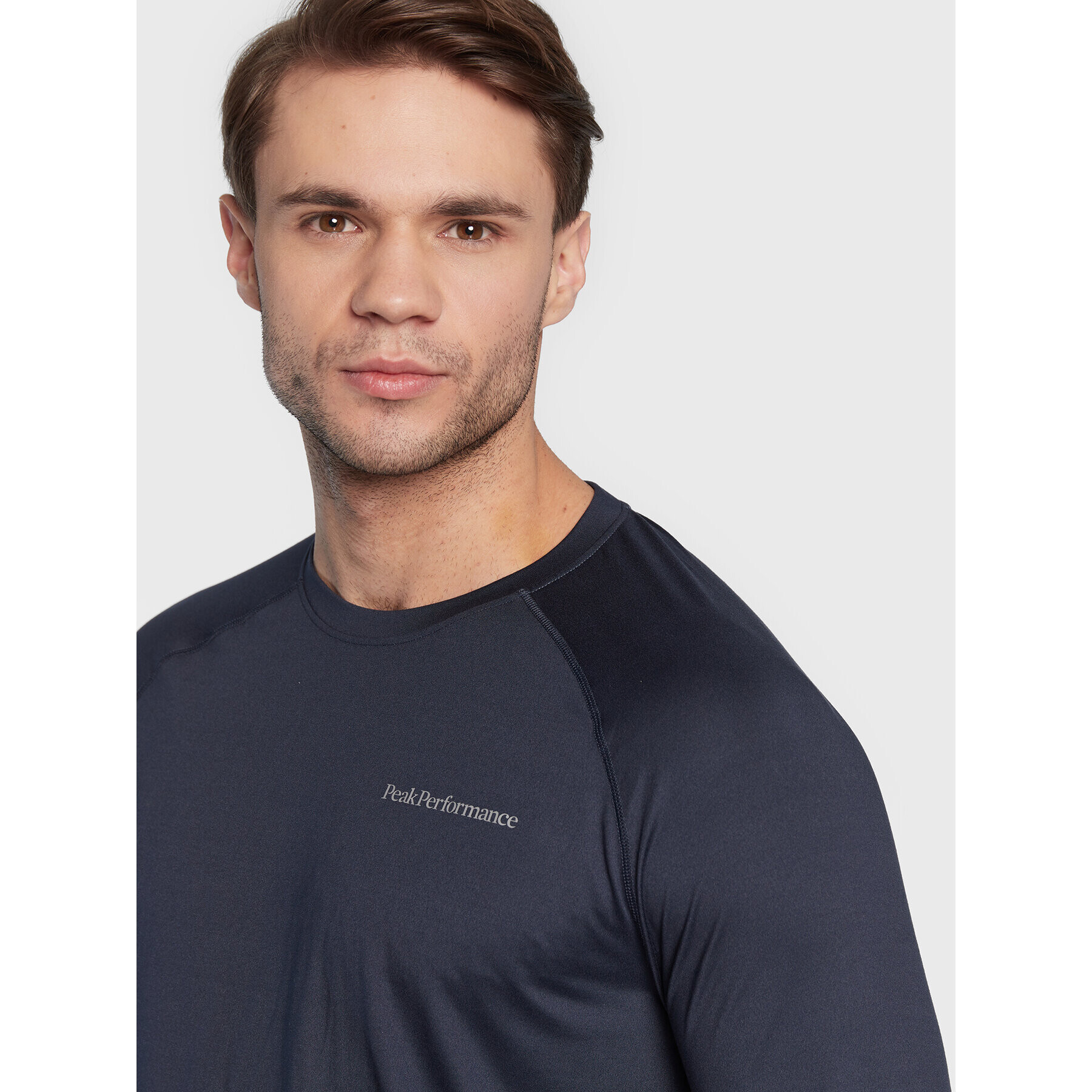 Peak Performance Тениска от техническо трико Spirit Crew G77915010 Тъмносин Regular Fit - Pepit.bg