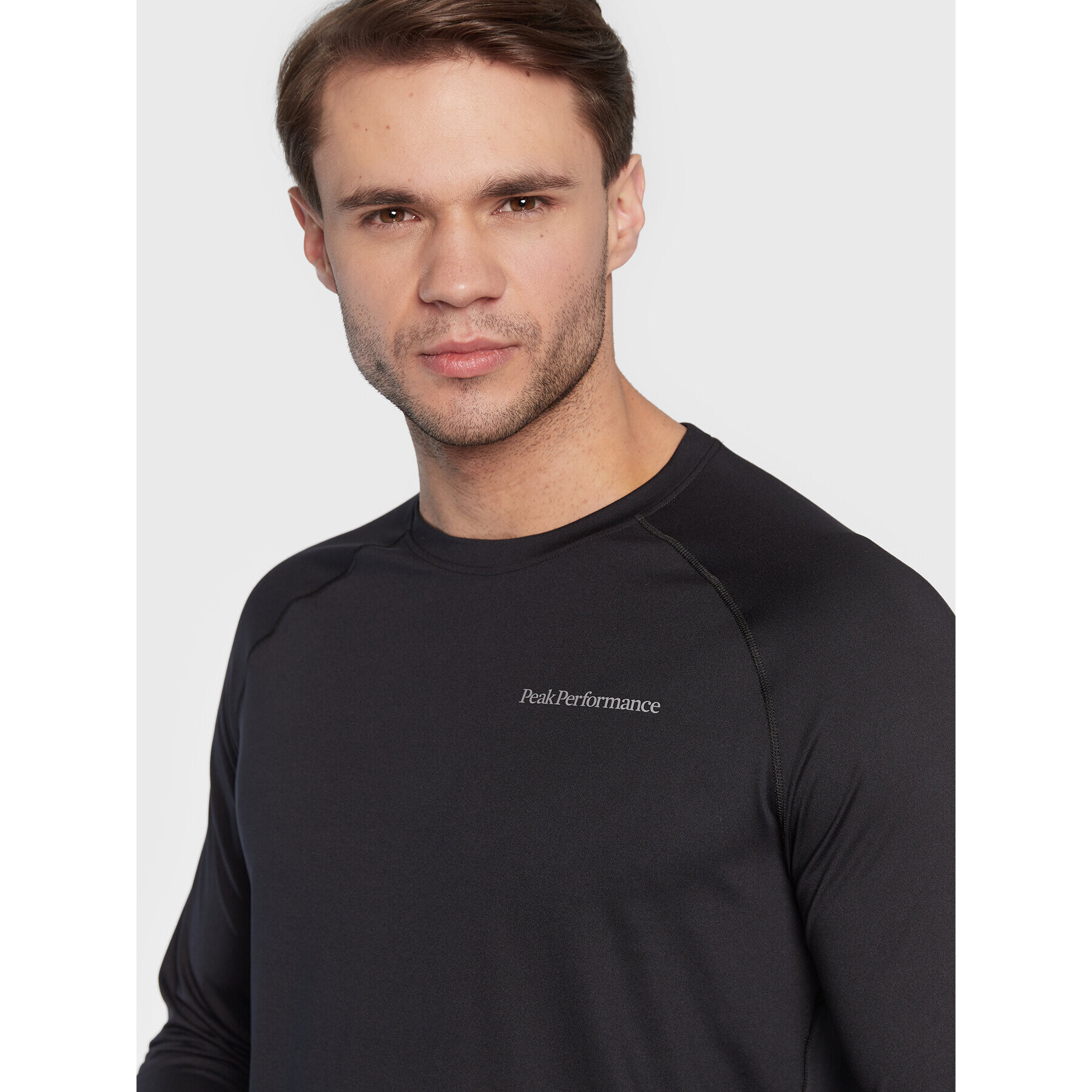 Peak Performance Тениска от техническо трико Spirit Crew G77915020 Черен Regular Fit - Pepit.bg