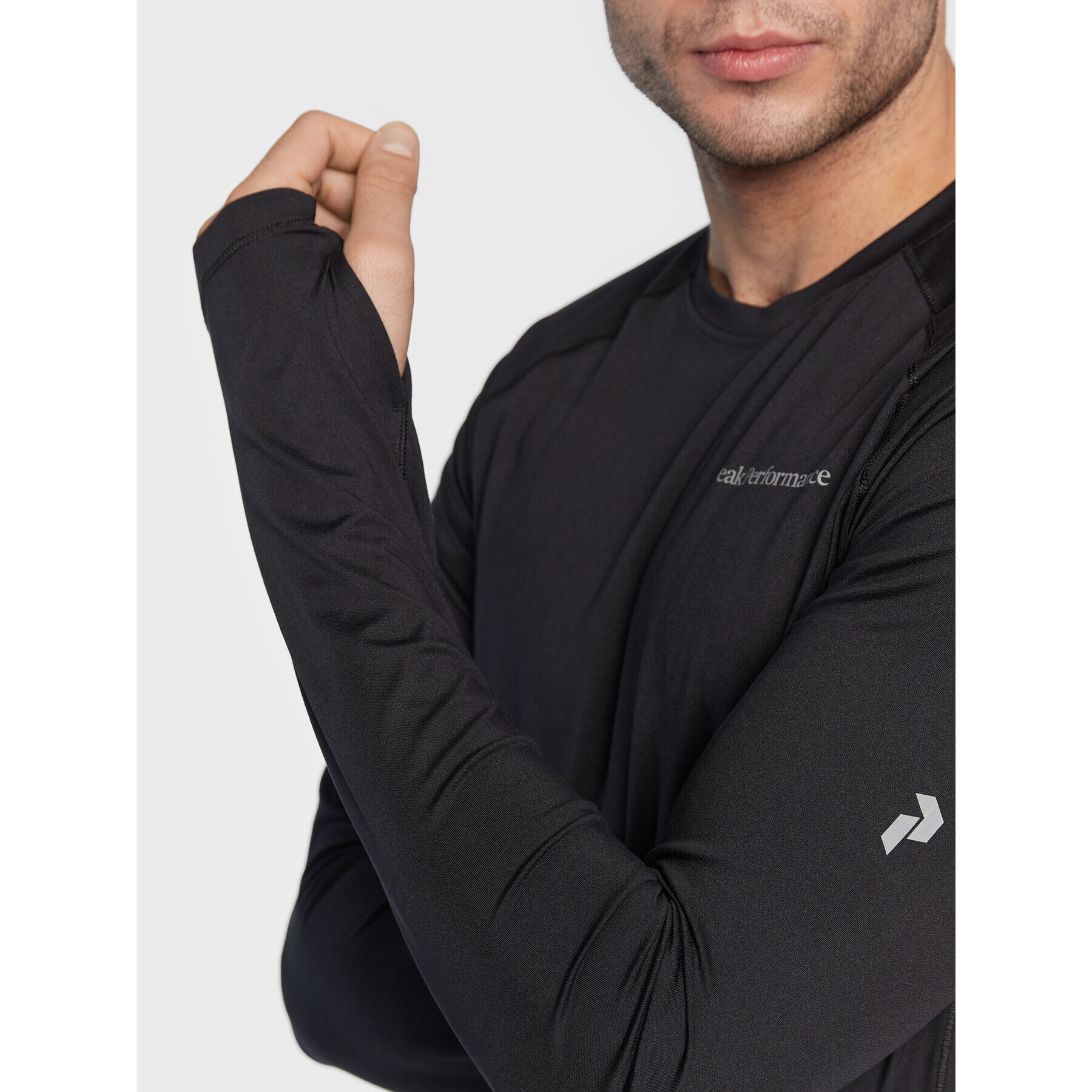 Peak Performance Тениска от техническо трико Spirit Crew G77915020 Черен Regular Fit - Pepit.bg