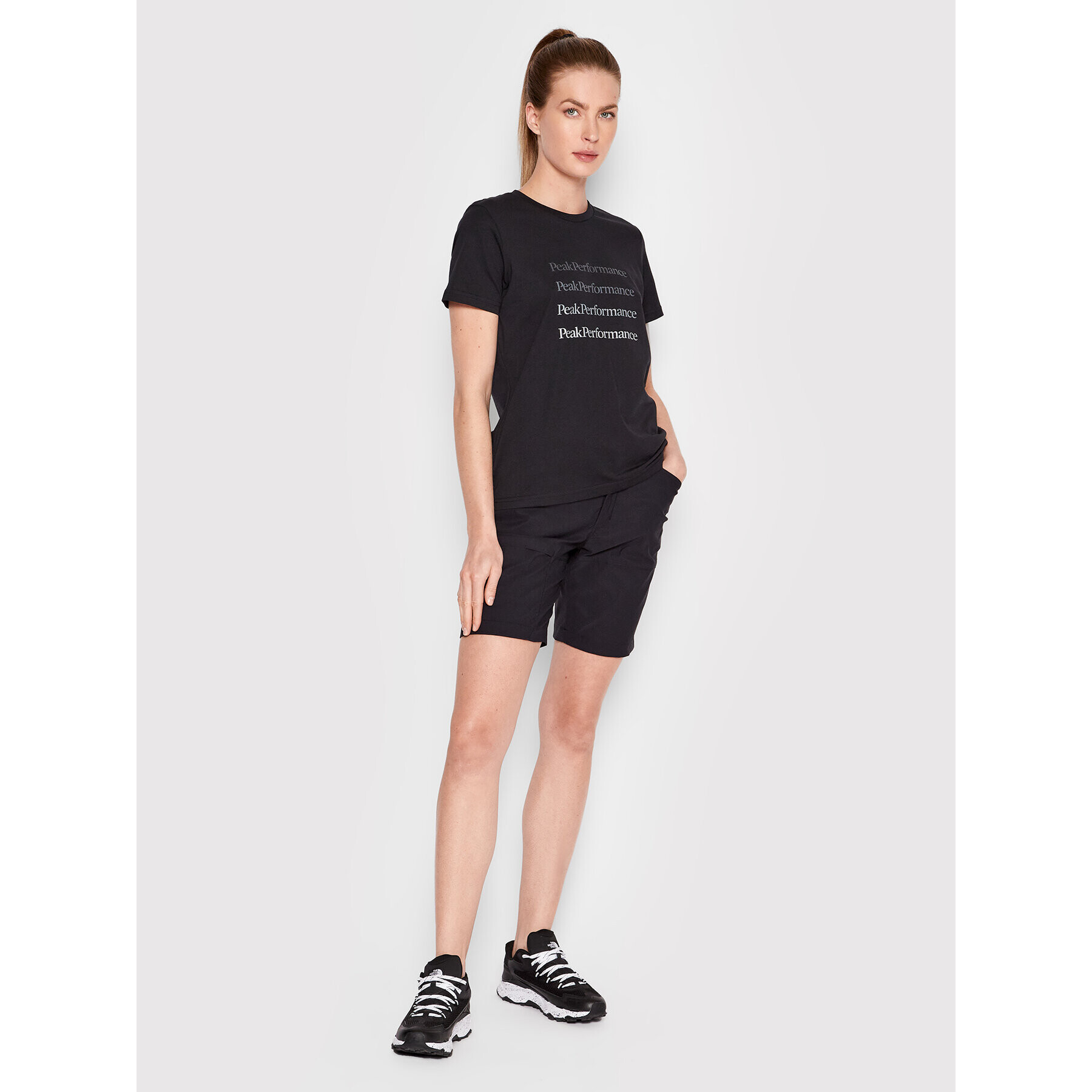 Peak Performance Тишърт Ground G77286050 Черен Regular Fit - Pepit.bg