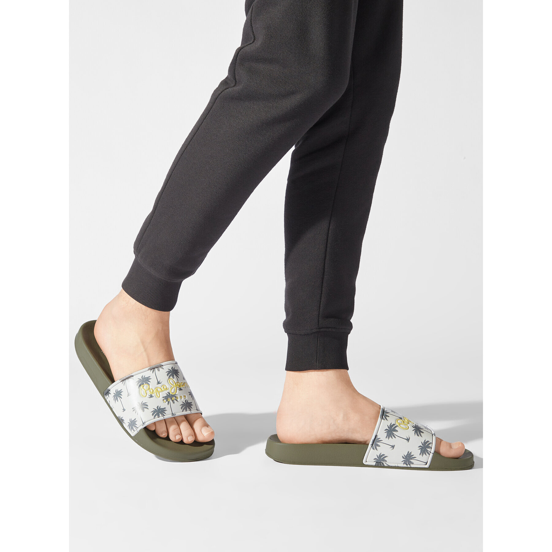 Pepe Jeans Чехли Slider Print PMS70124 Каки - Pepit.bg