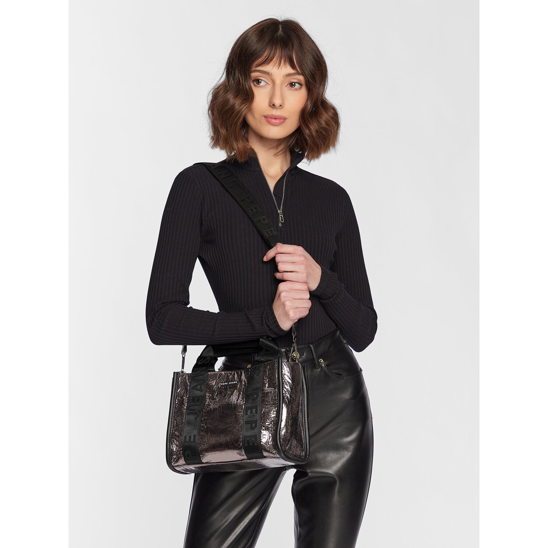 Pepe Jeans Дамска чанта Claude Met PL031362 Сив - Pepit.bg