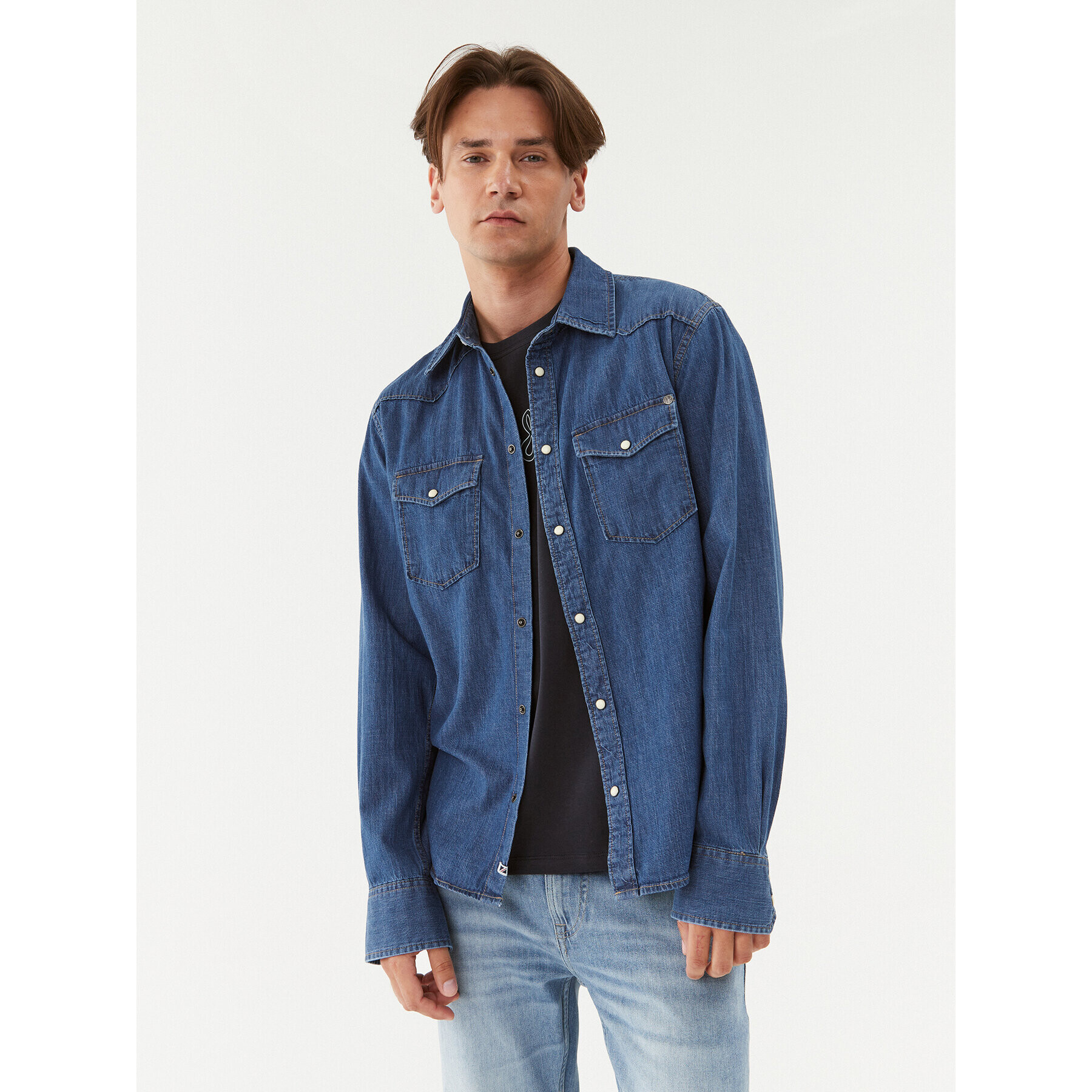 Pepe Jeans дънкова риза Carson PM307489 Син Regular Fit - Pepit.bg