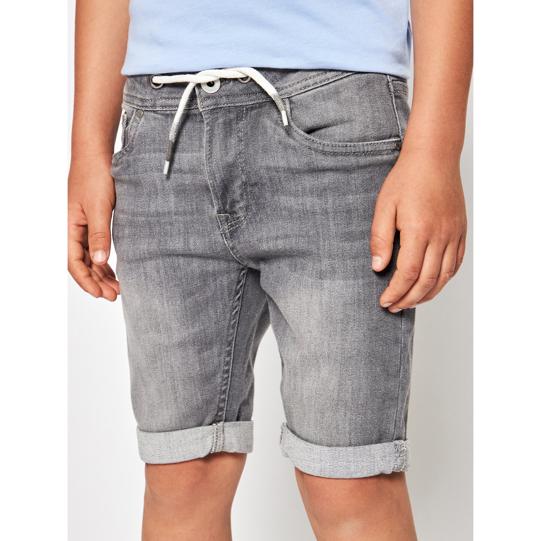 Pepe Jeans Дънкови шорти GYMDIGO Joe PB800646 Сив Regular Fit - Pepit.bg